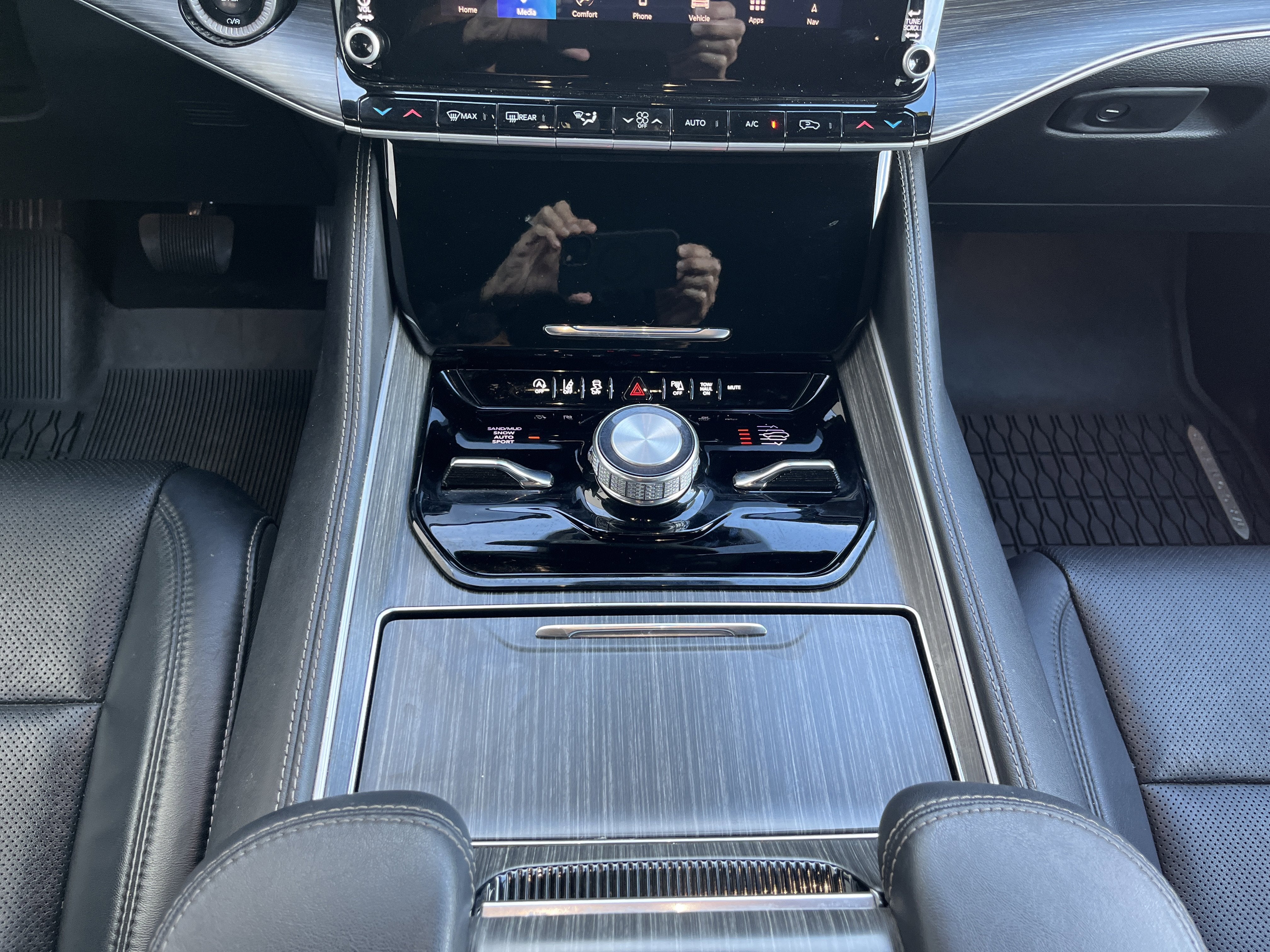 2024 Jeep Wagoneer L Series III