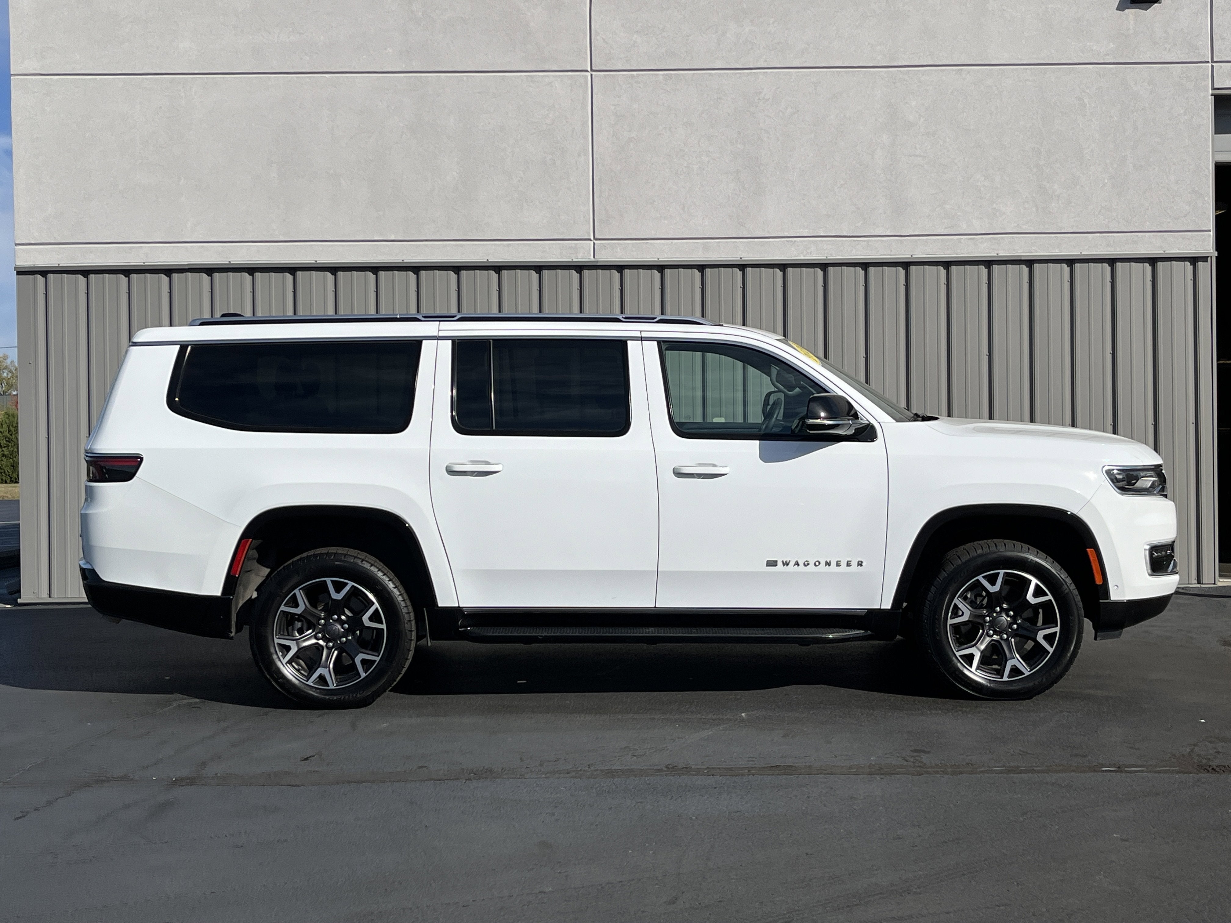 2024 Jeep Wagoneer L Series III