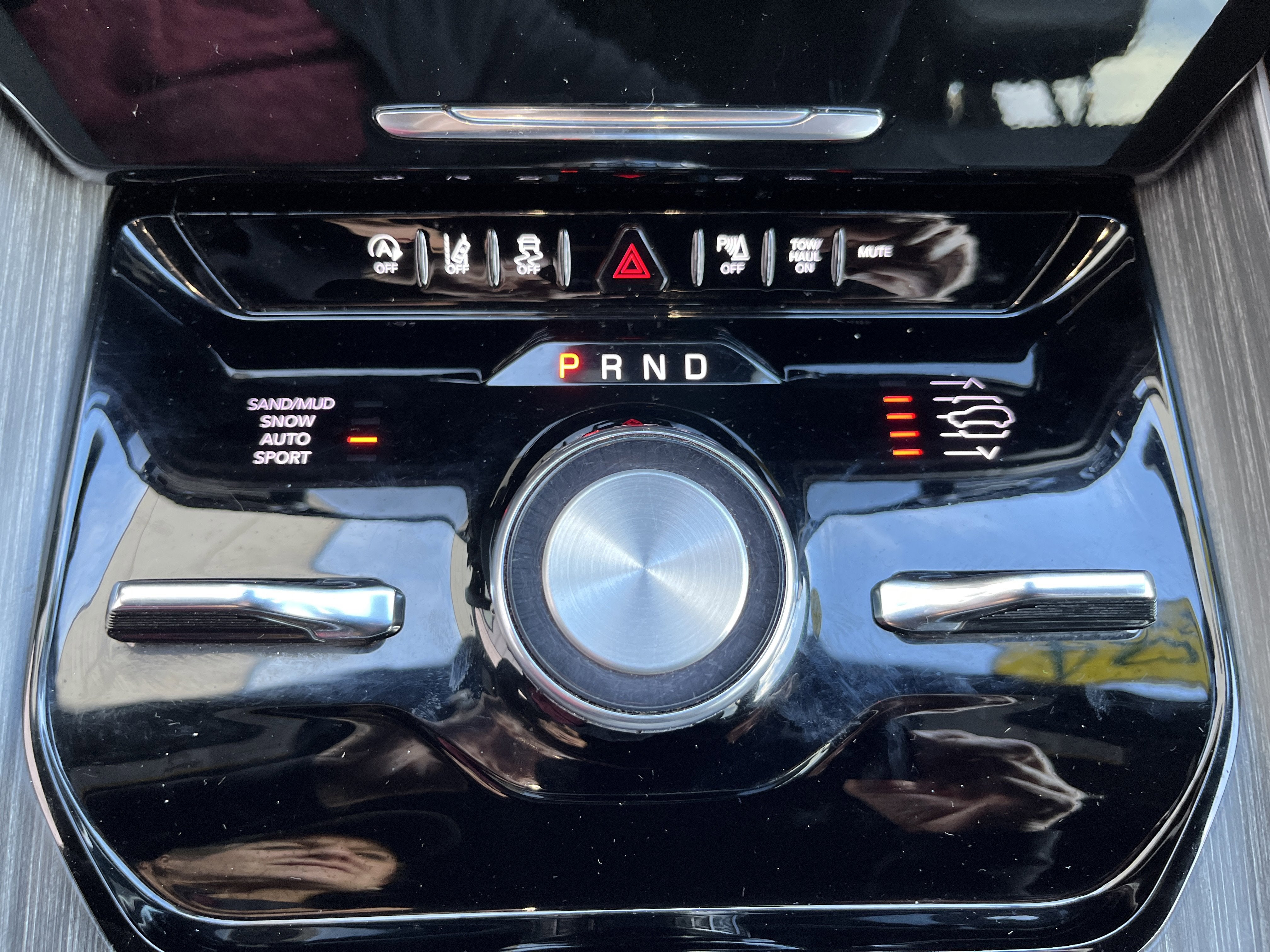 2024 Jeep Wagoneer L Series III