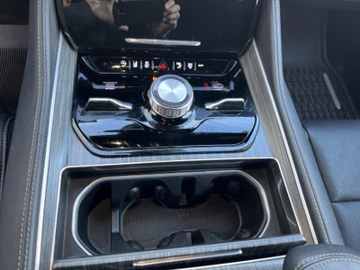 2024 Jeep Wagoneer L Series III