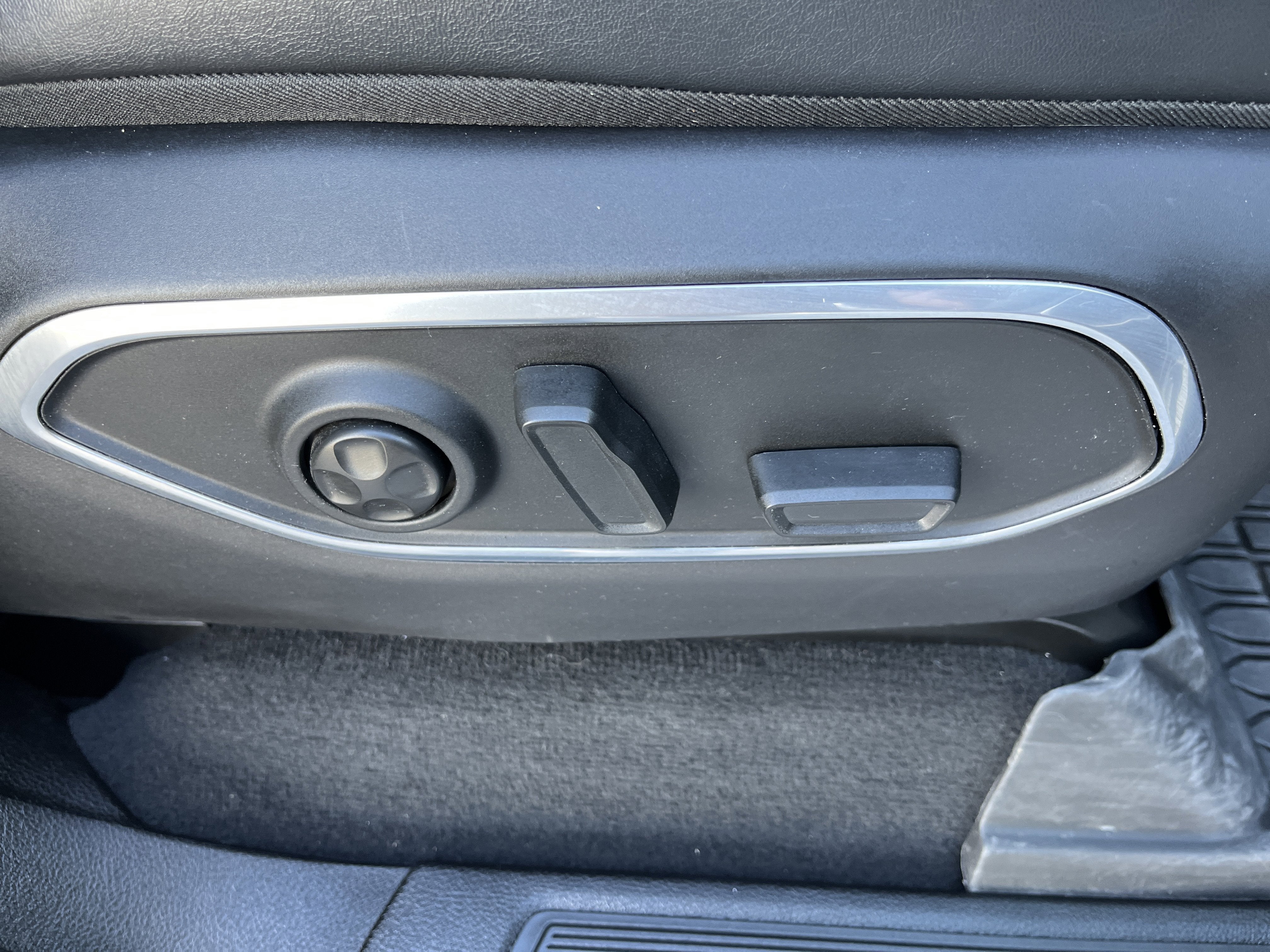 2024 Jeep Wagoneer L Series III