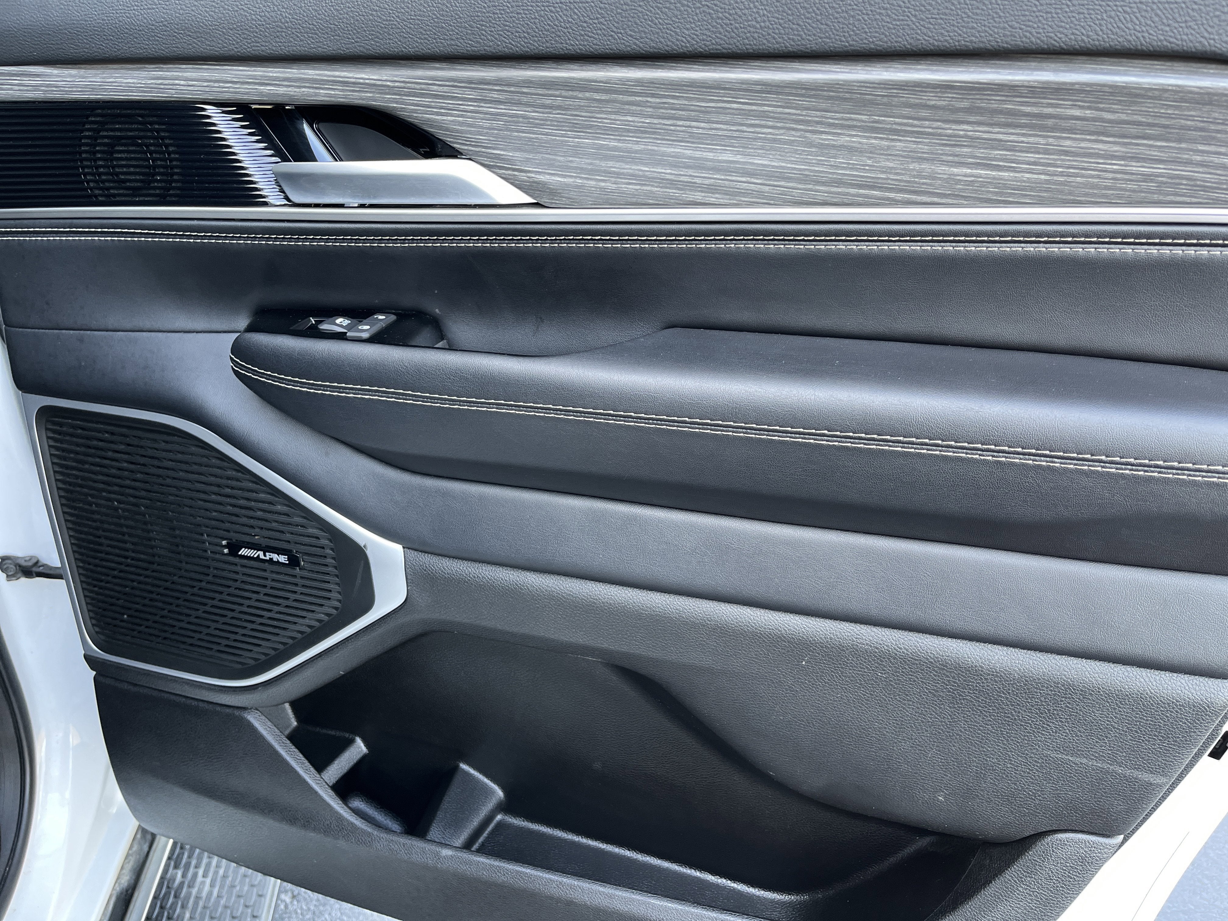 2024 Jeep Wagoneer L Series III