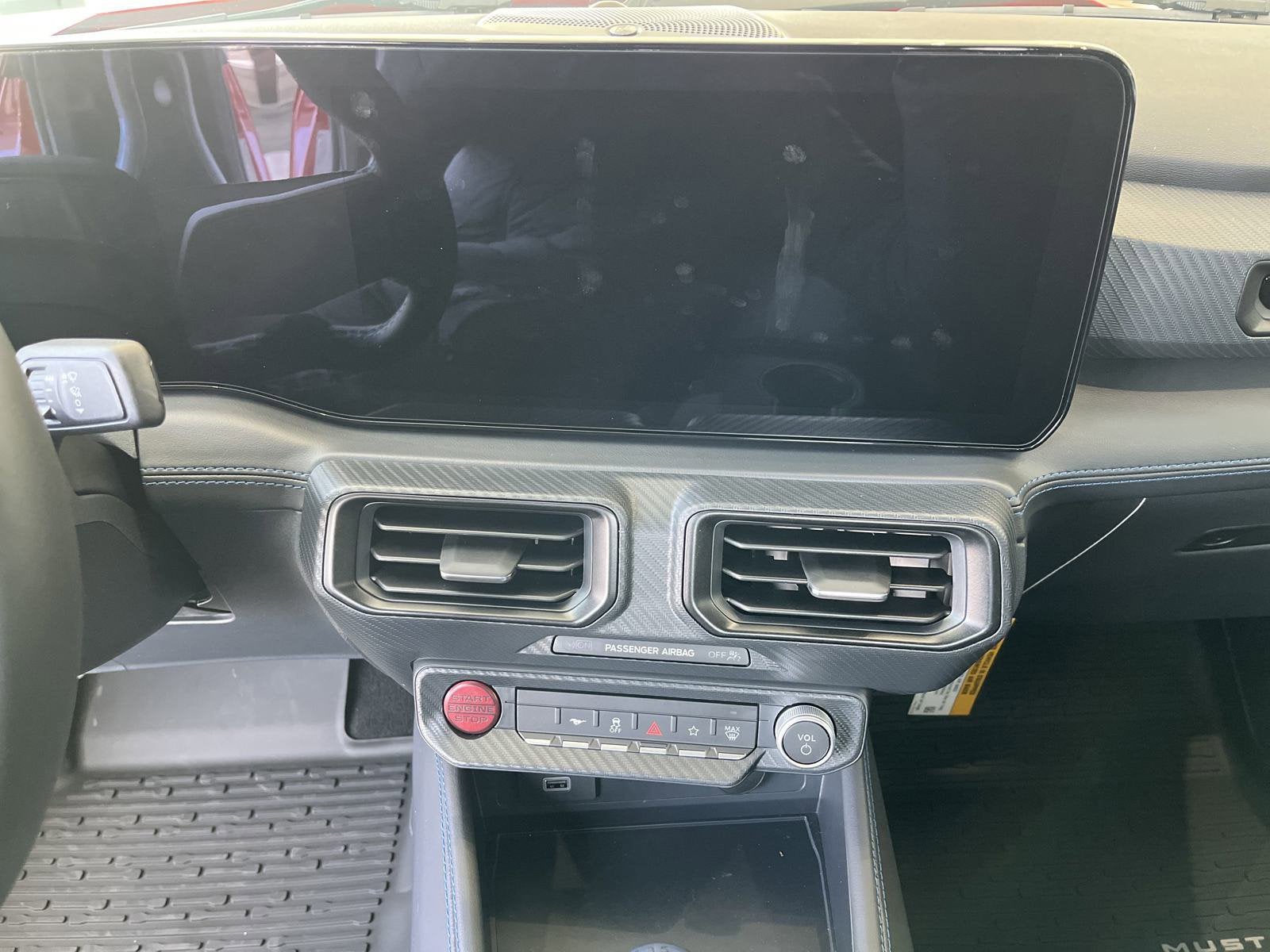 2025 Ford Mustang Dark Horse