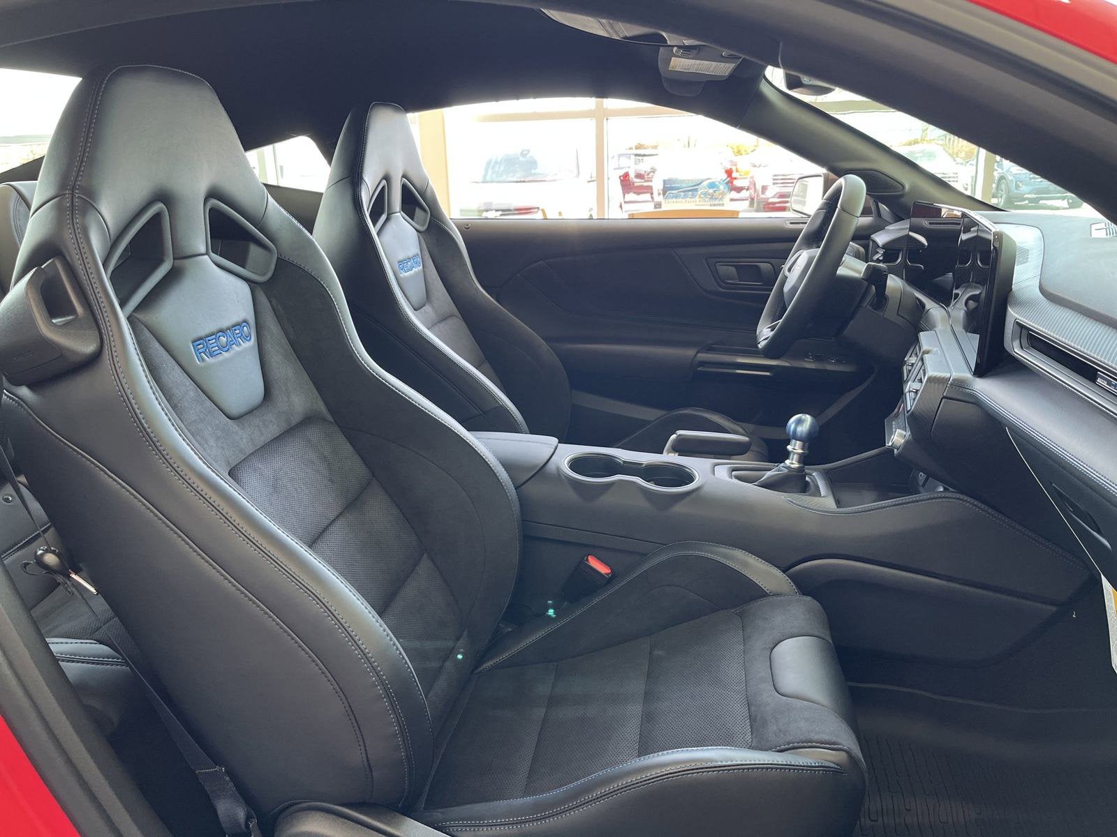 2025 Ford Mustang Dark Horse