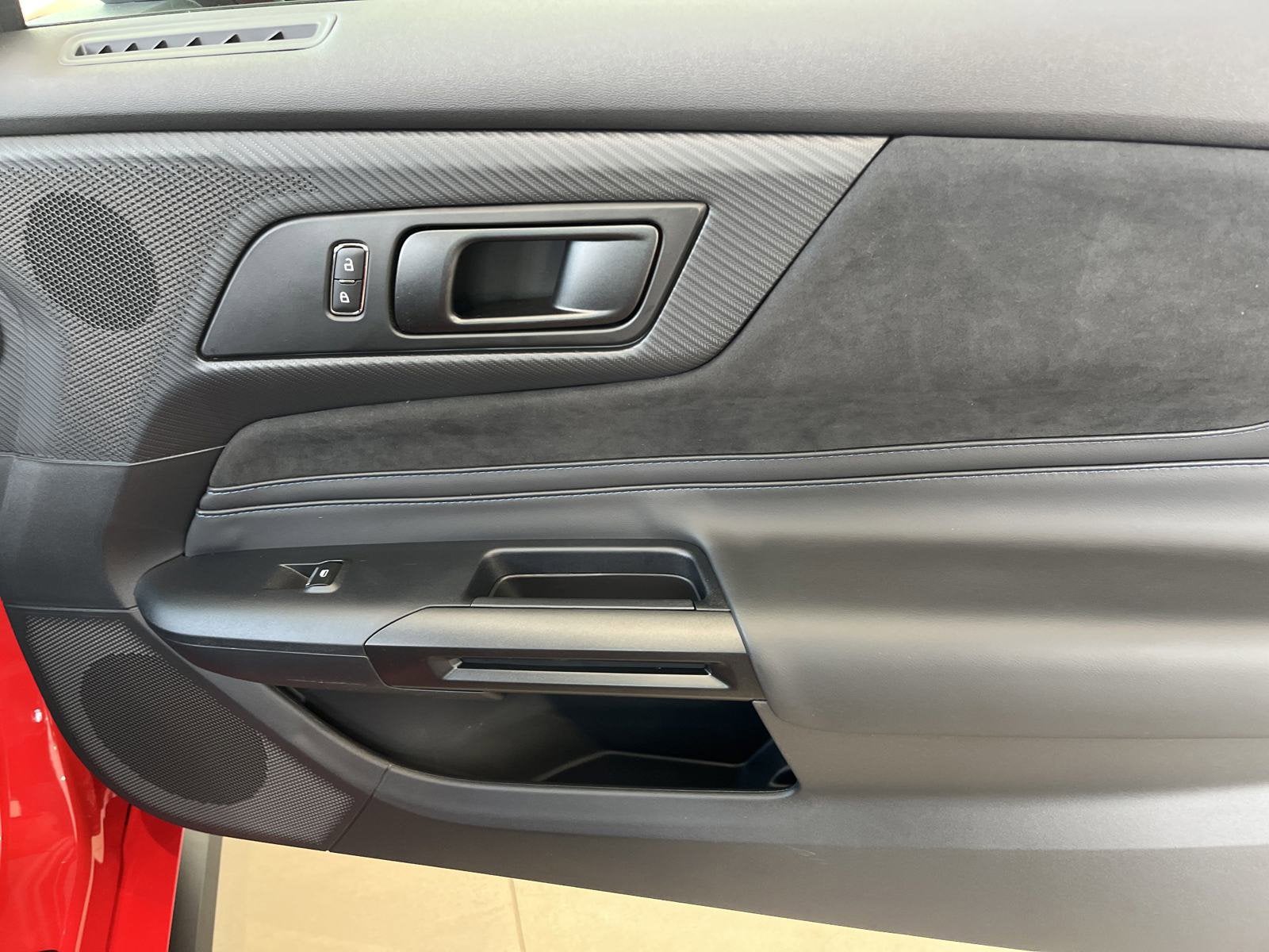 2025 Ford Mustang Dark Horse