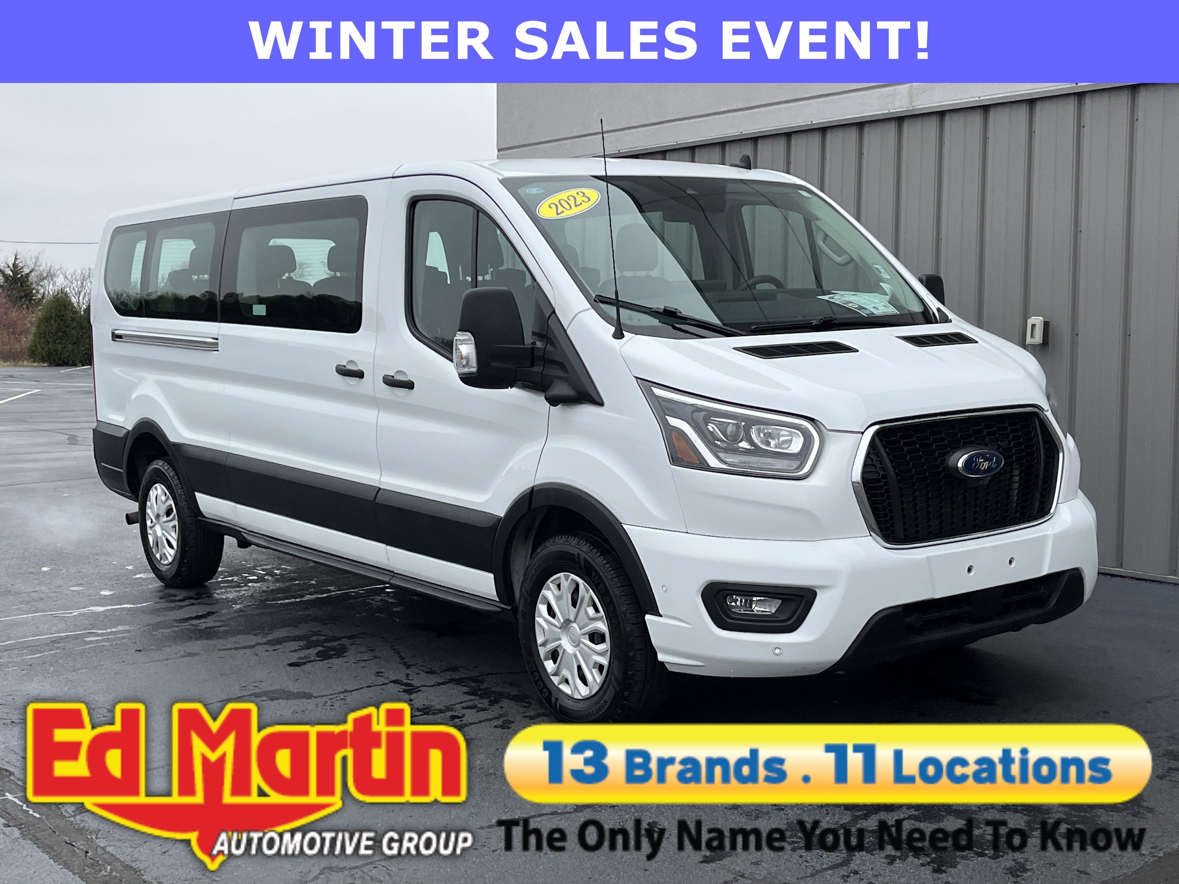 2023 Ford Transit Passenger Wagon XLT