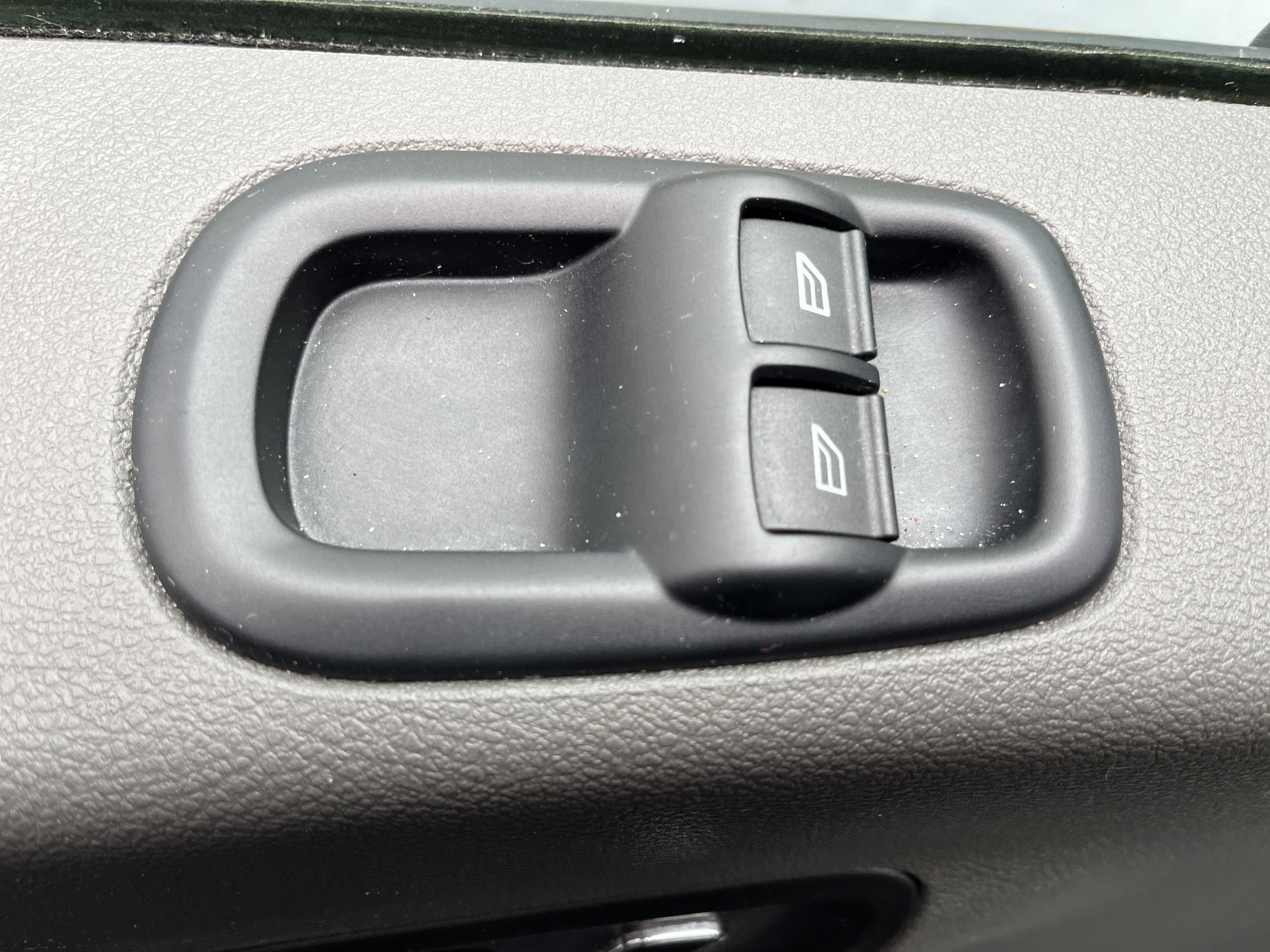 2023 Ford Transit Passenger Wagon XLT