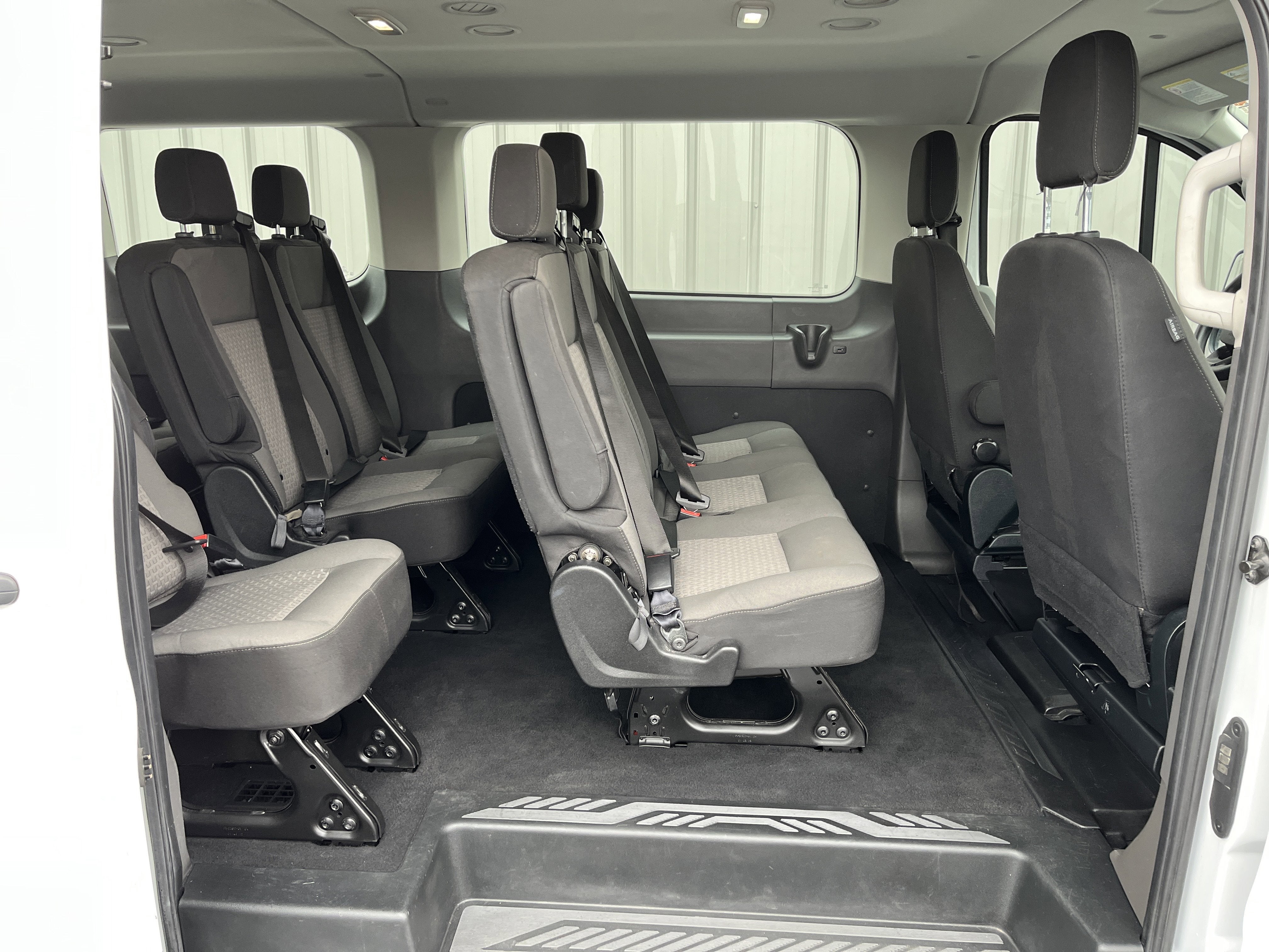 2023 Ford Transit Passenger Wagon XLT