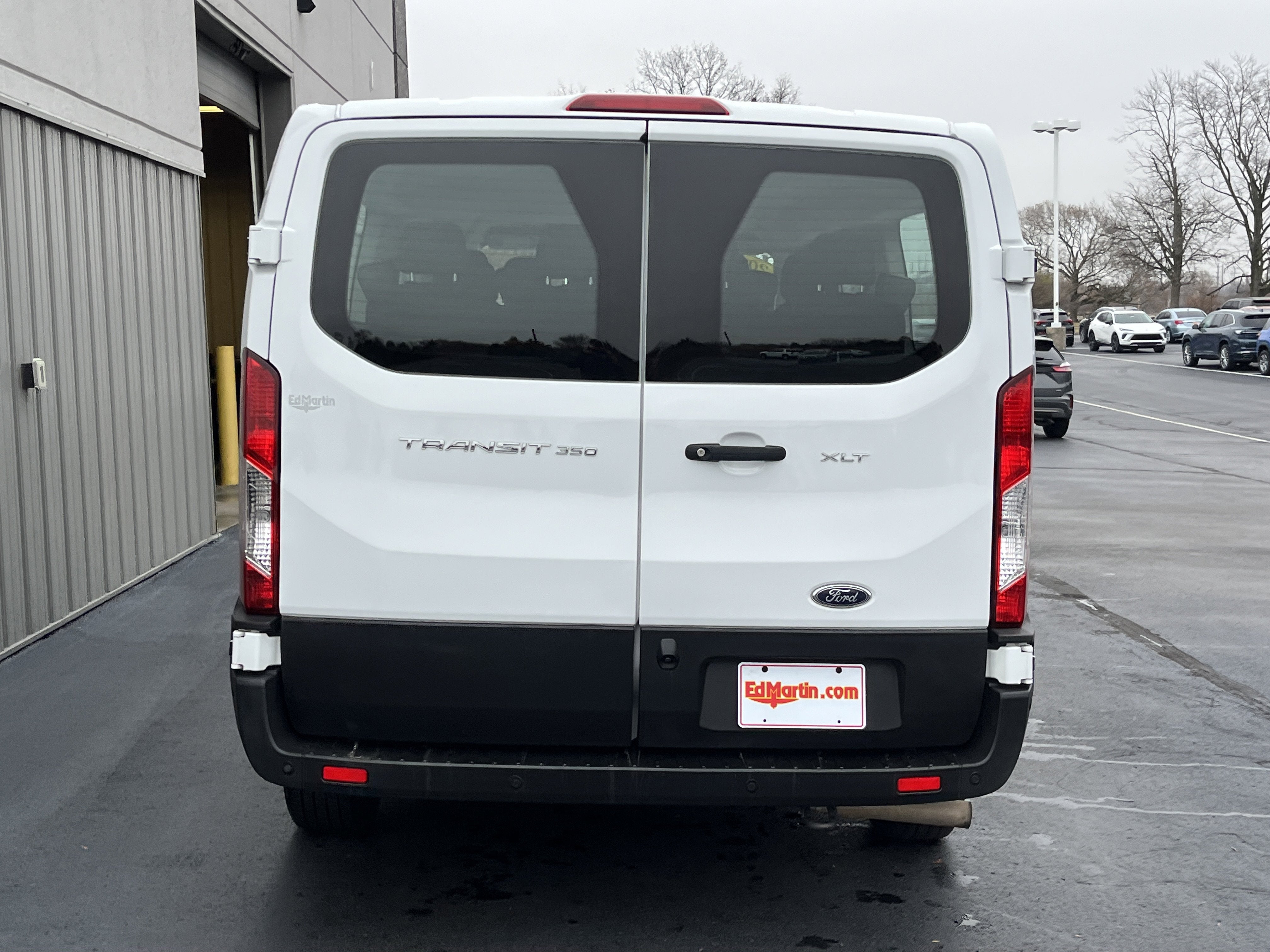 2023 Ford Transit Passenger Wagon XLT