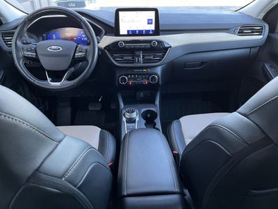 2022 Ford Escape Hybrid Titanium