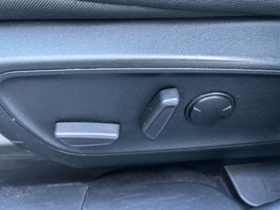 2022 Ford Escape Hybrid Titanium