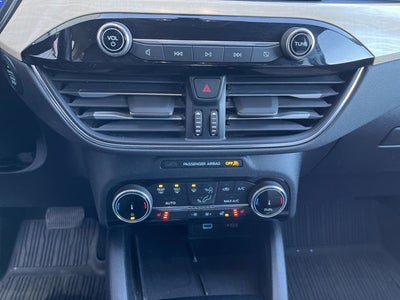 2022 Ford Escape Hybrid Titanium