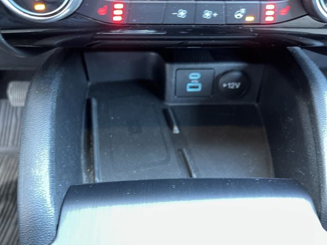 2022 Ford Escape Hybrid Titanium