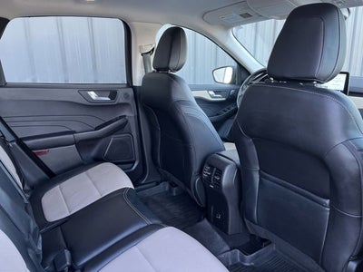 2022 Ford Escape Hybrid Titanium