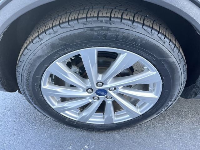 2022 Ford Escape Hybrid Titanium