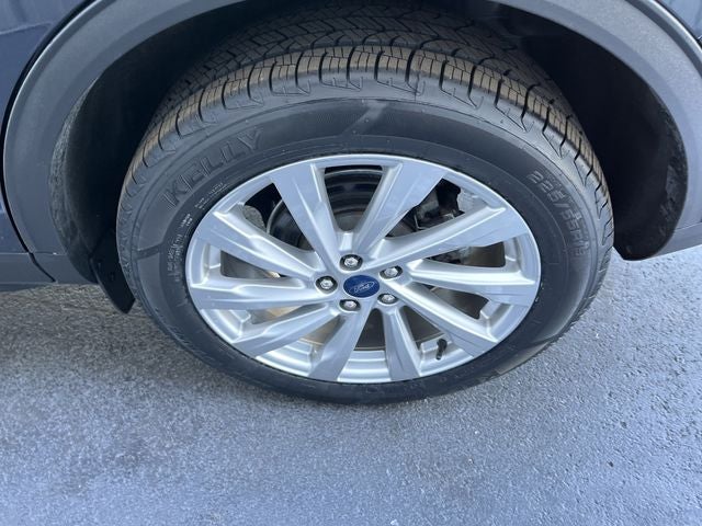 2022 Ford Escape Hybrid Titanium