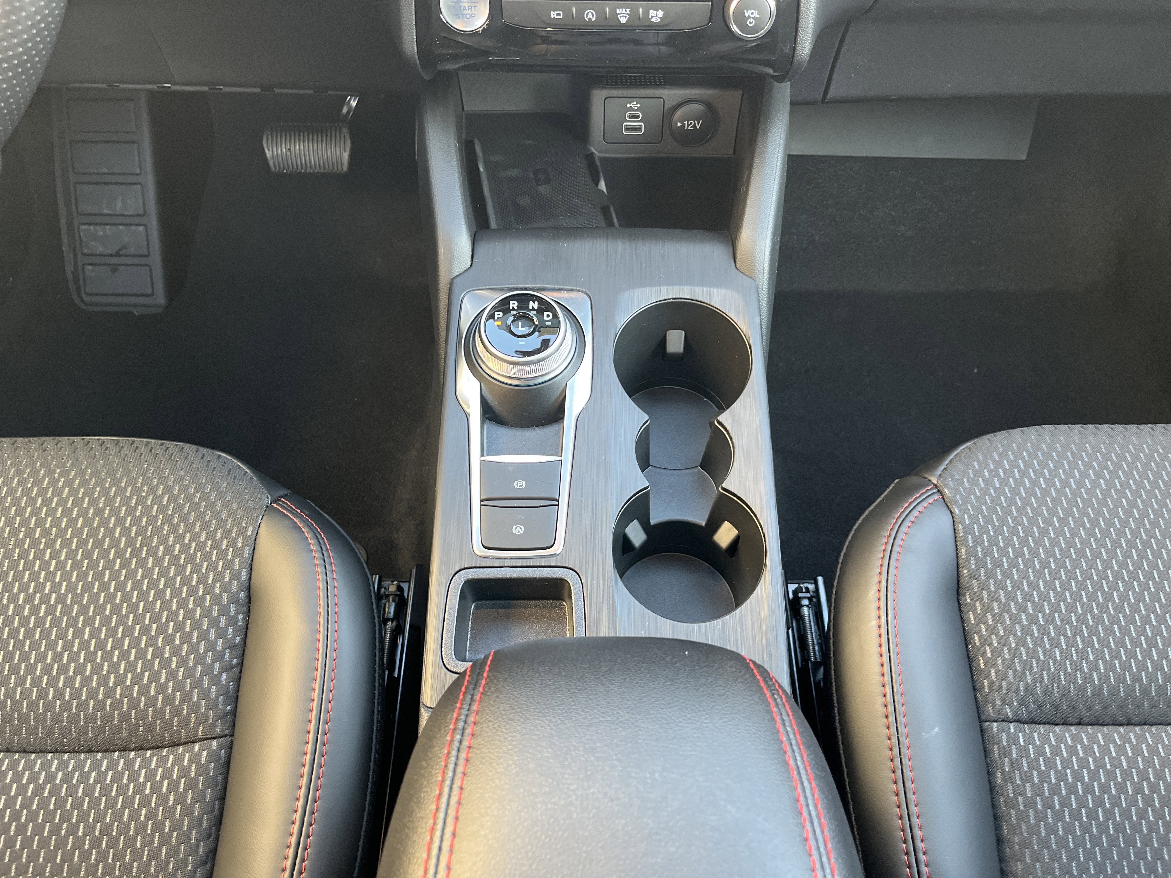 2026 Ford Escape ST-Line Select