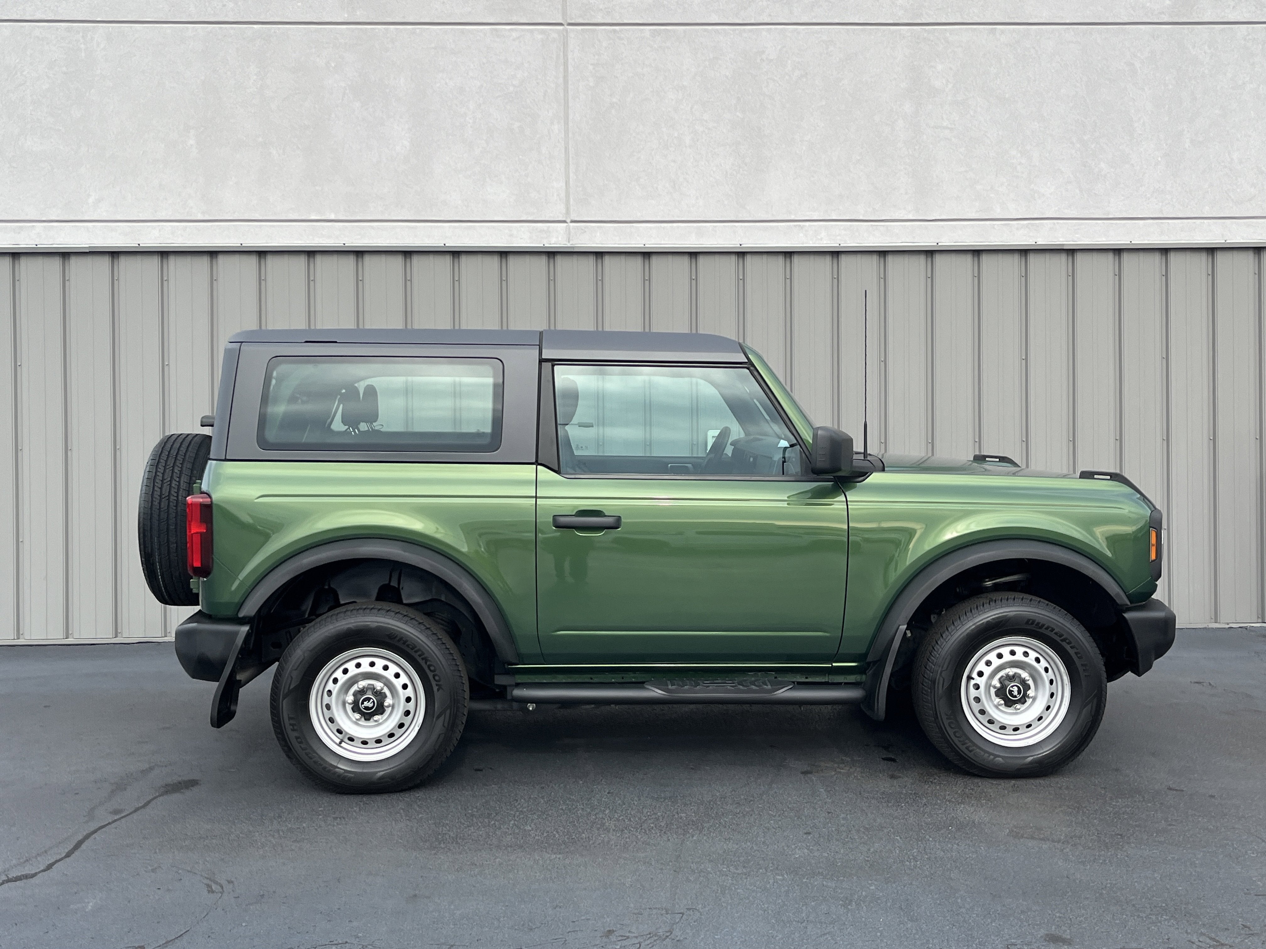 2022 Ford Bronco Base