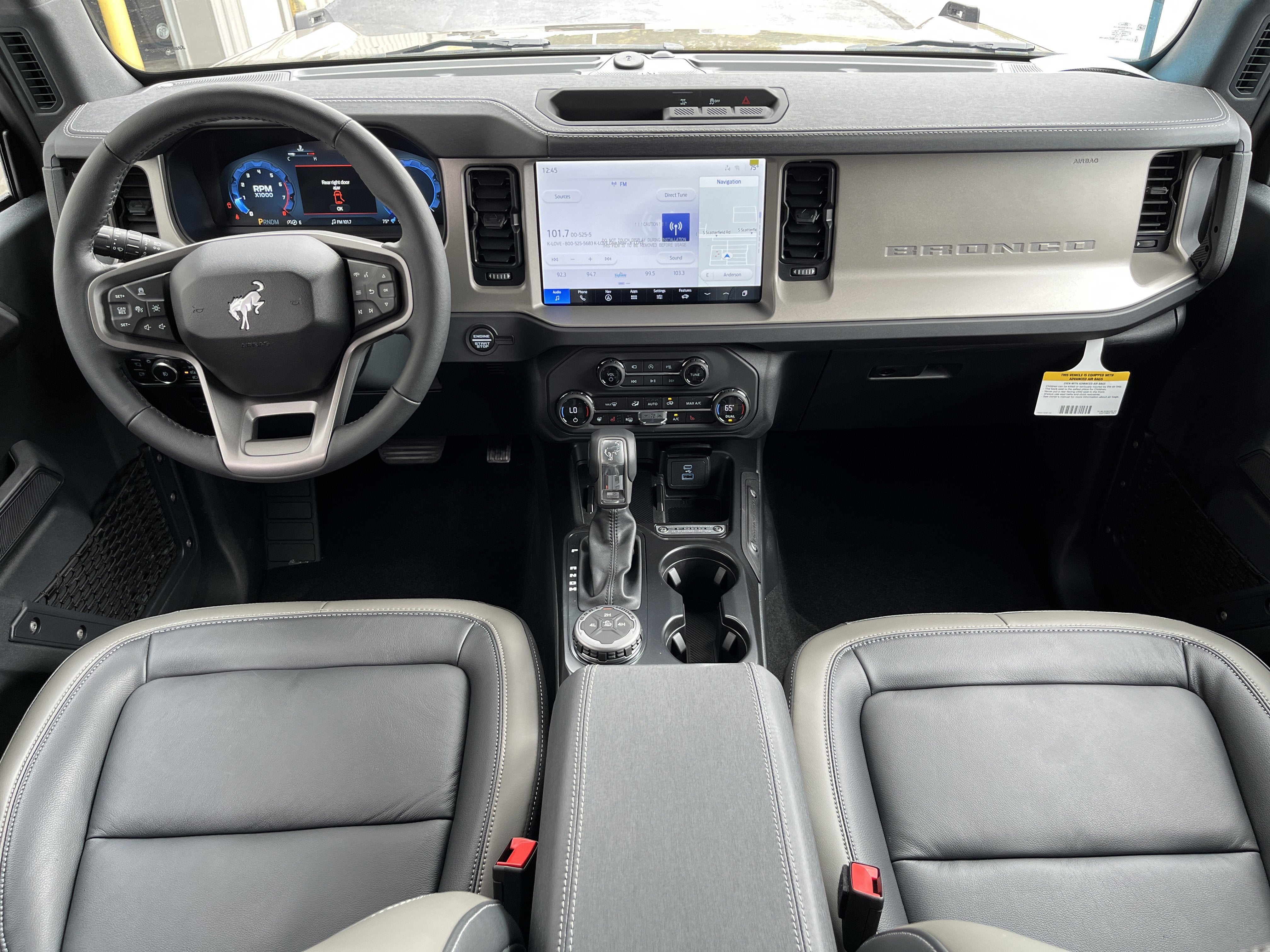 2025 Ford Bronco Outer Banks