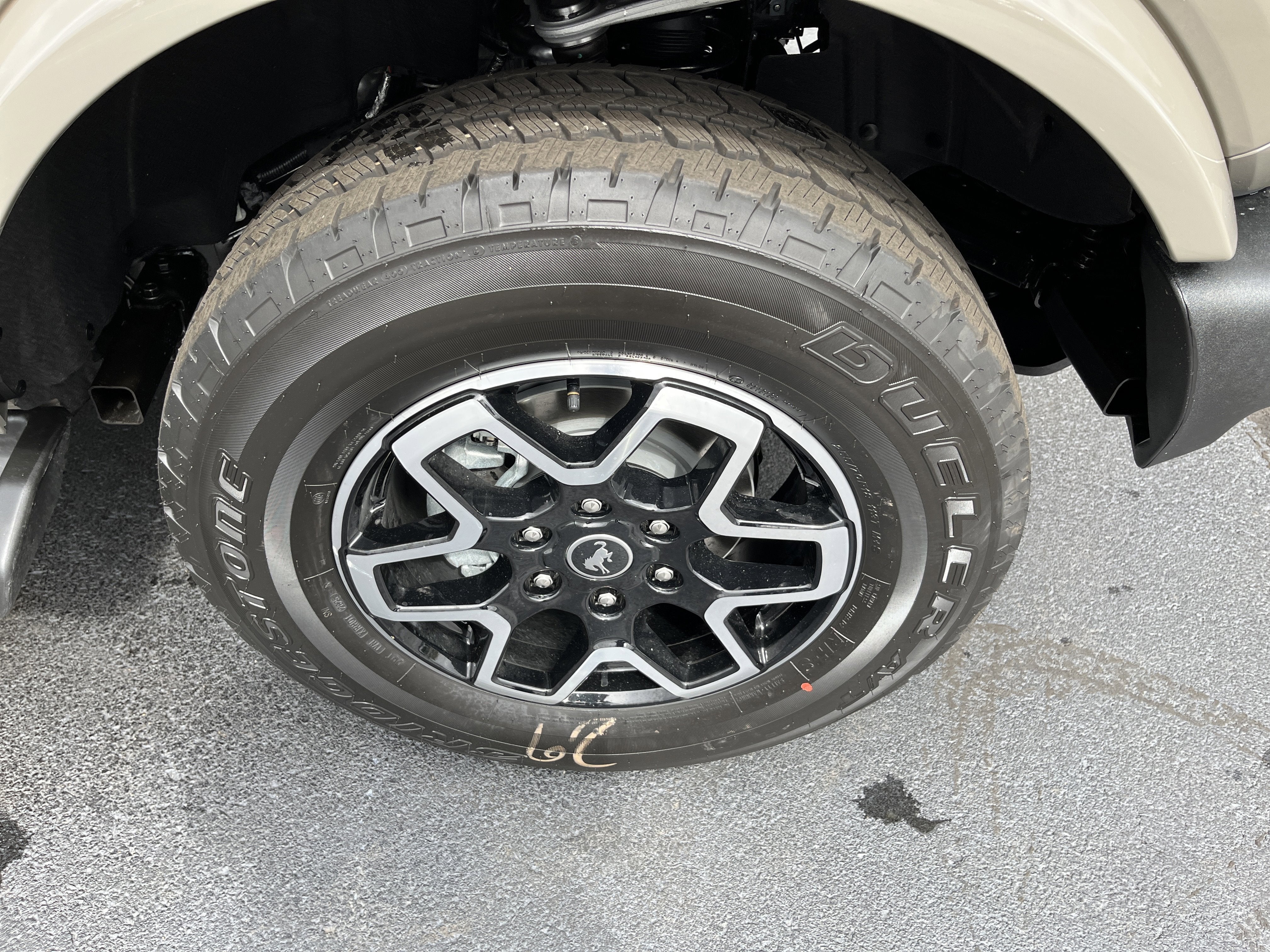 2025 Ford Bronco Outer Banks