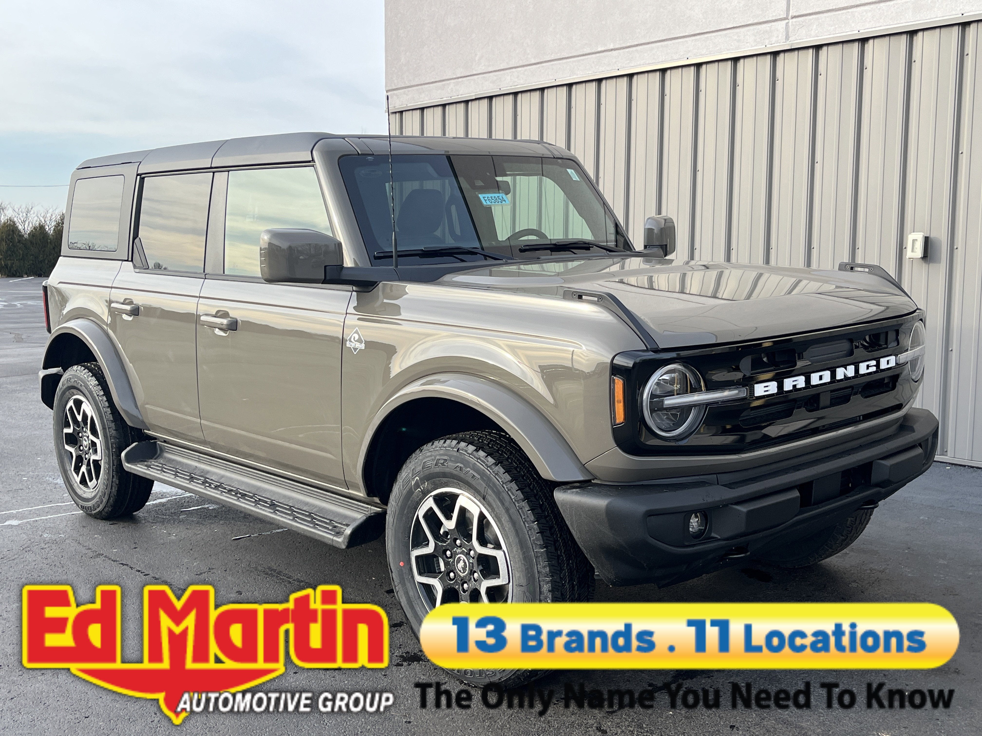 2025 Ford Bronco Outer Banks