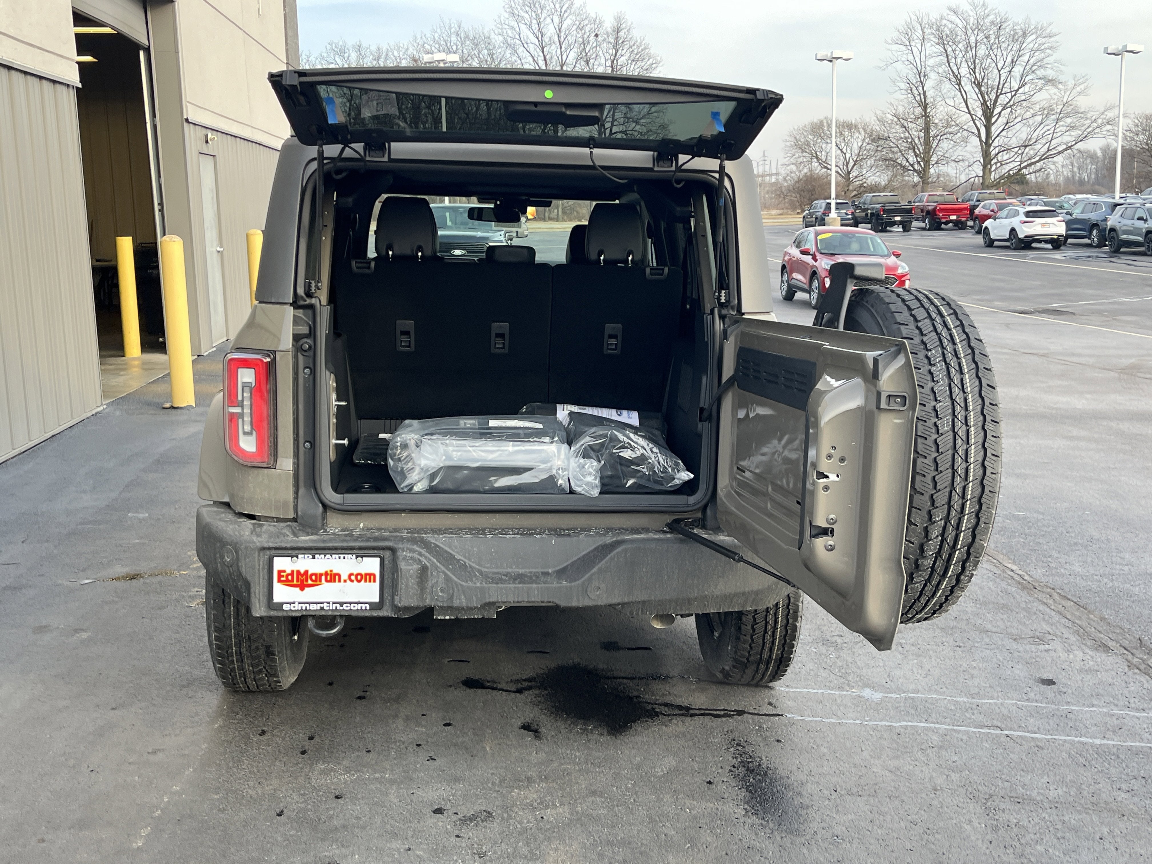 2025 Ford Bronco Outer Banks