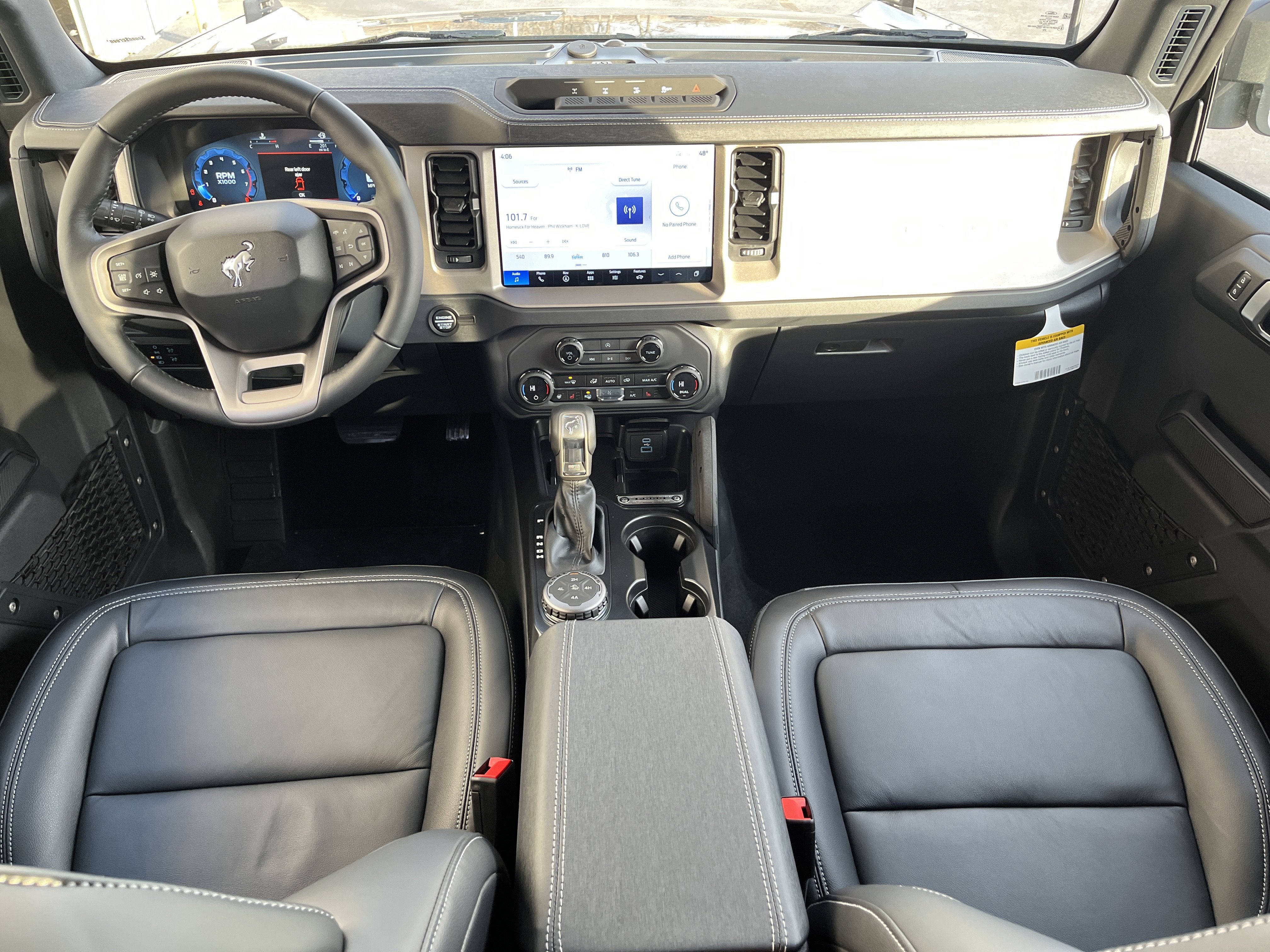 2025 Ford Bronco Outer Banks