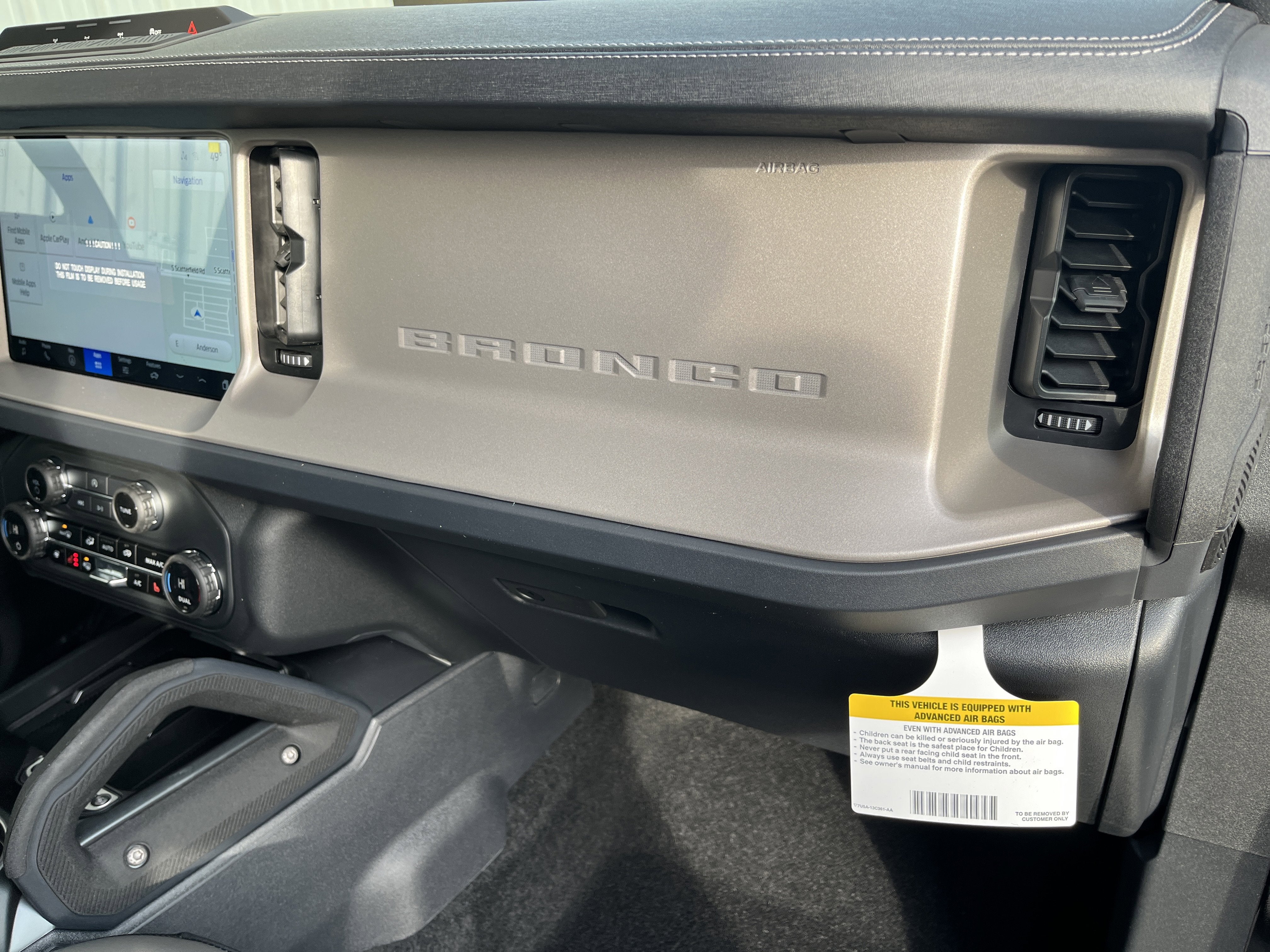 2025 Ford Bronco Outer Banks