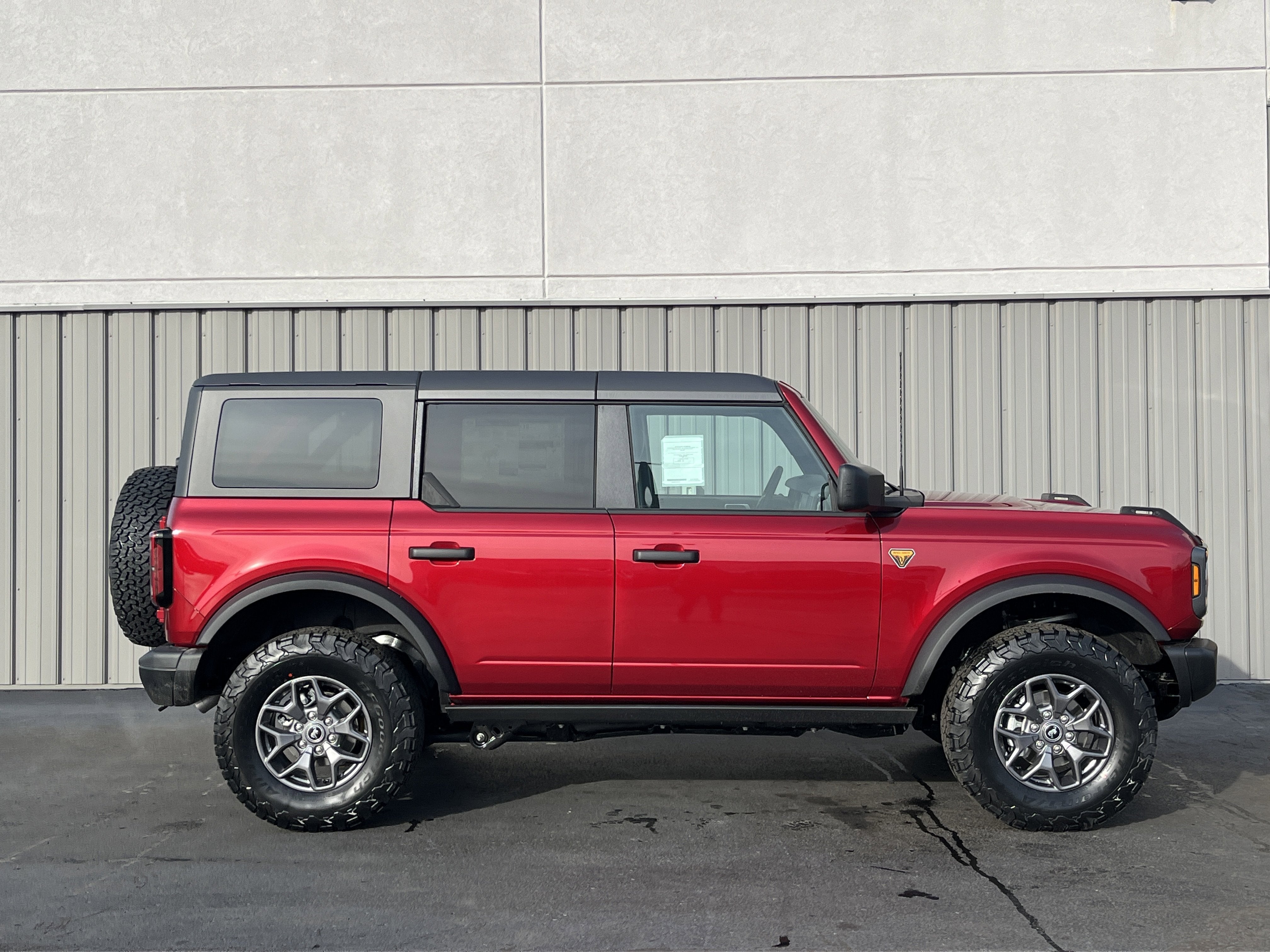 2025 Ford Bronco Badlands