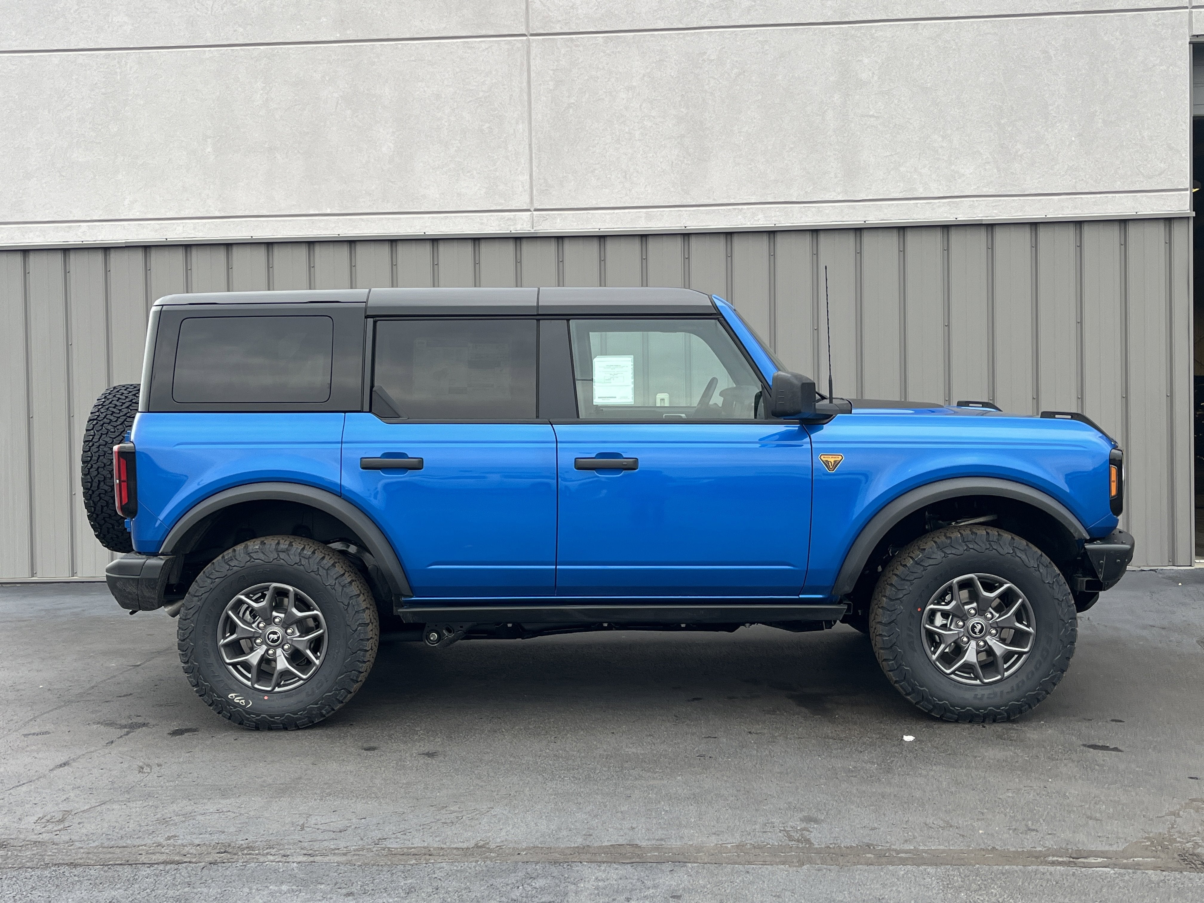 2025 Ford Bronco Badlands