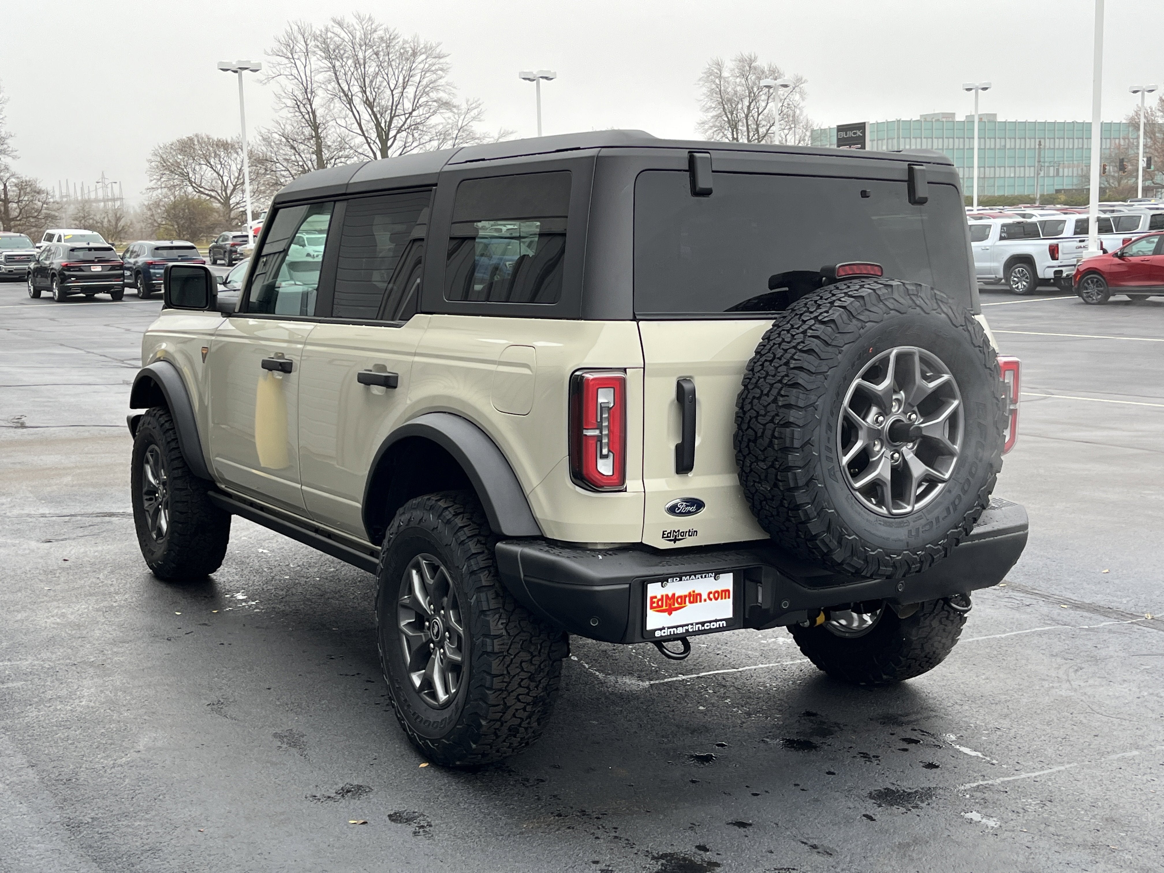 2025 Ford Bronco Badlands
