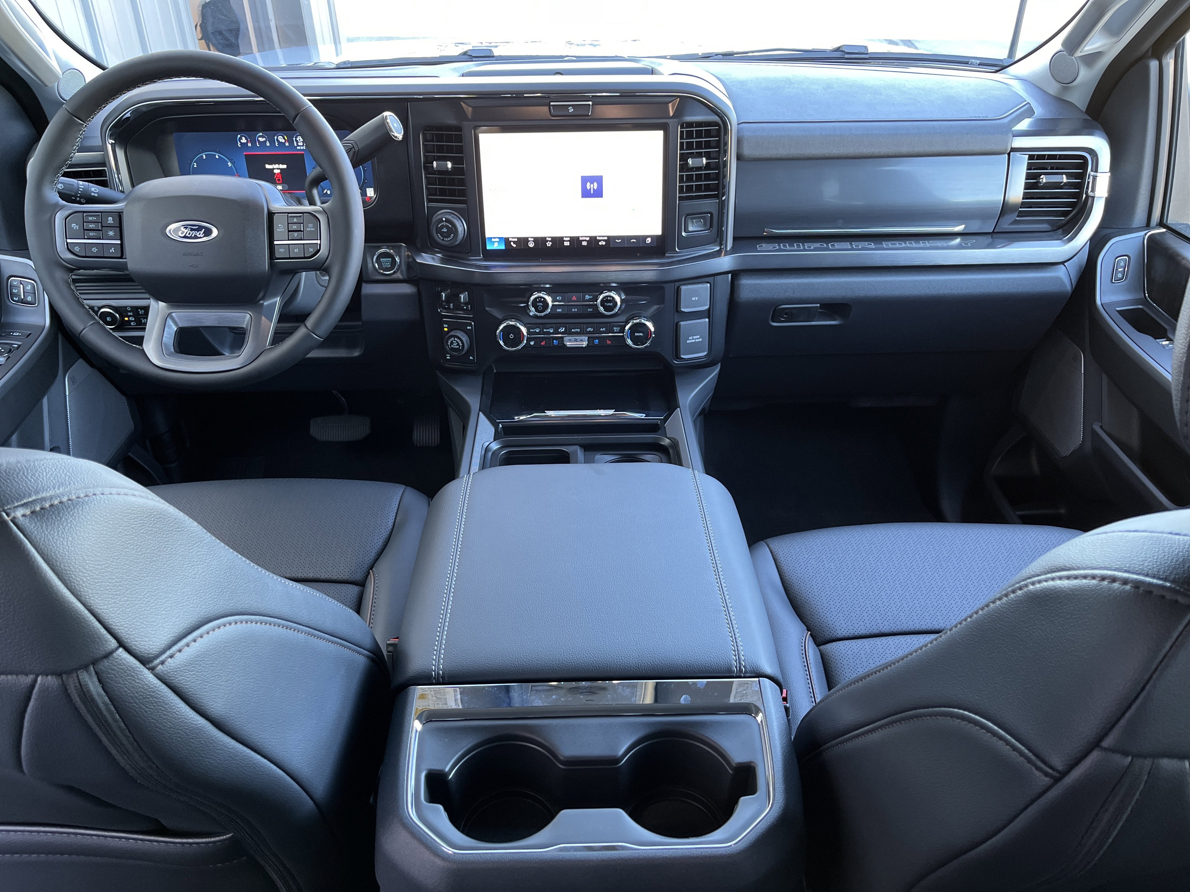 2026 Ford Super Duty F-350 SRW LARIAT