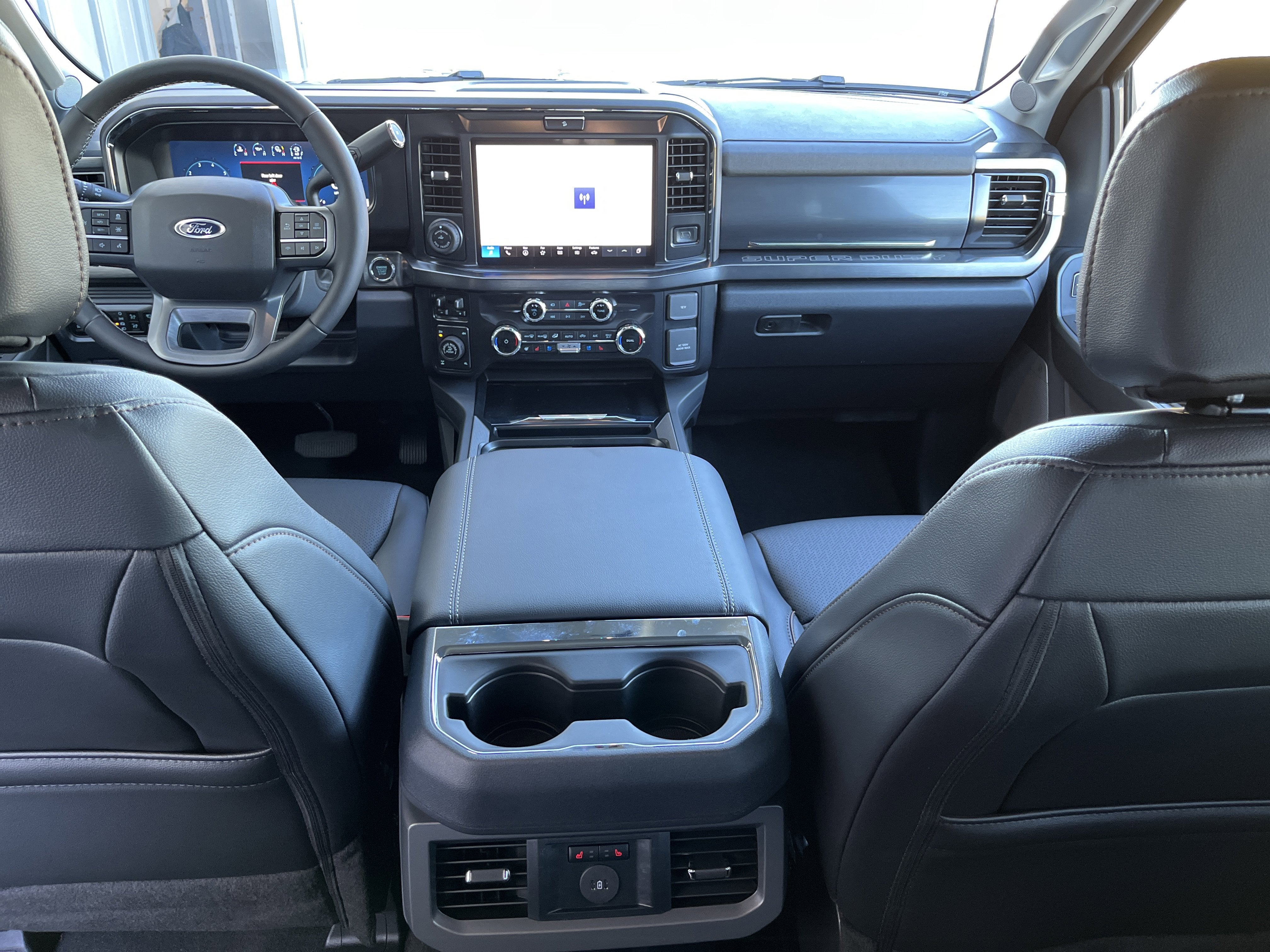 2026 Ford Super Duty F-350 SRW LARIAT