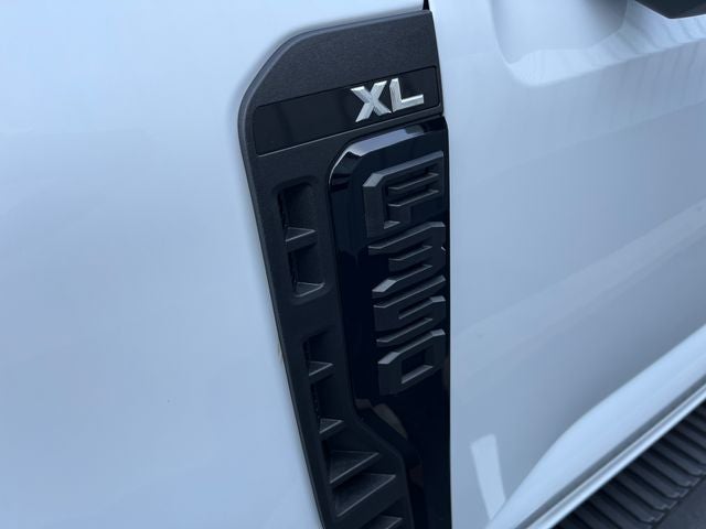 2027 Ford F-350SD XL