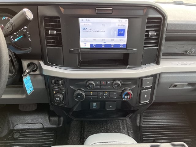 2027 Ford F-350SD XL