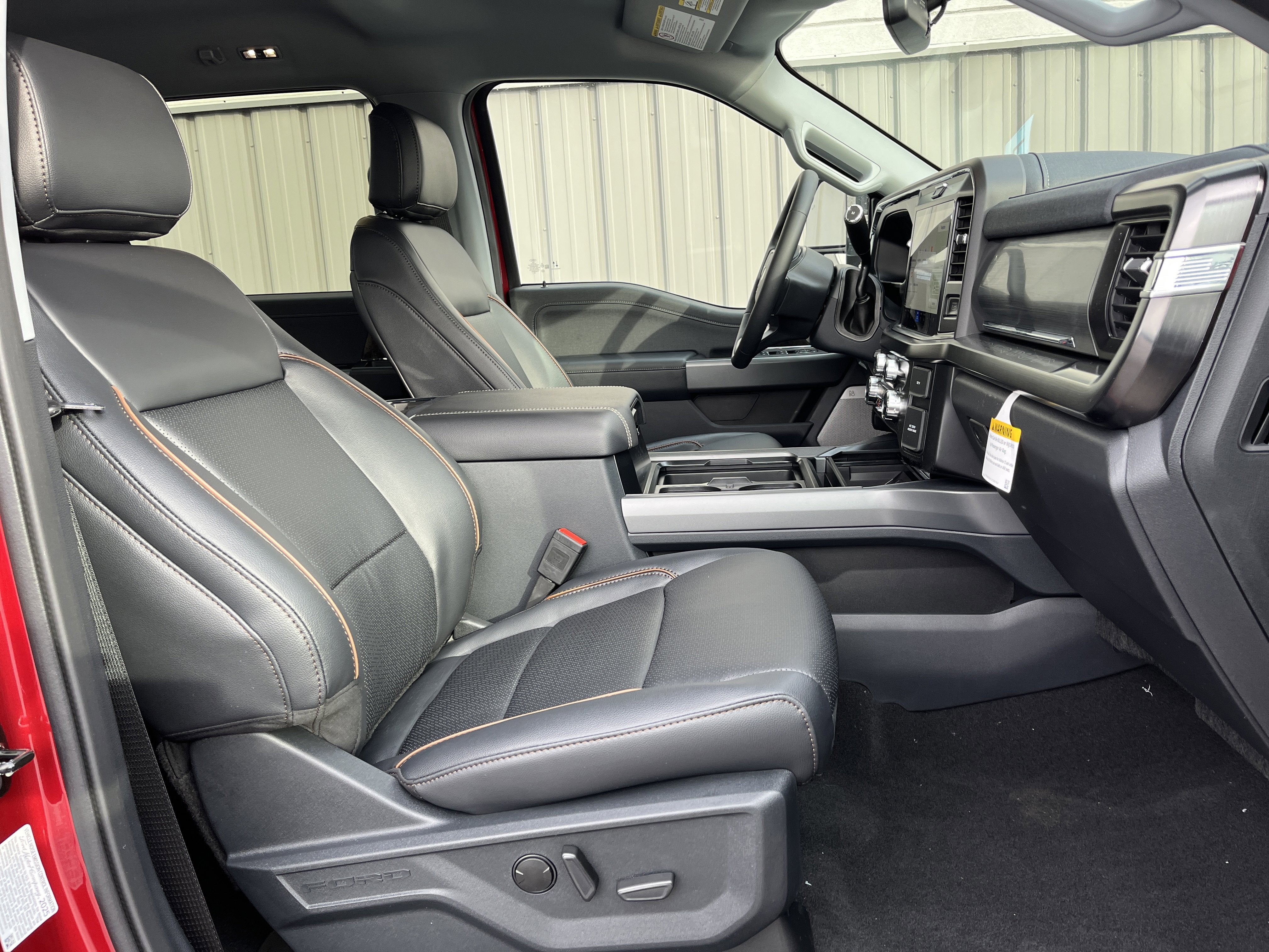 2026 Ford Super Duty F-350 SRW LARIAT