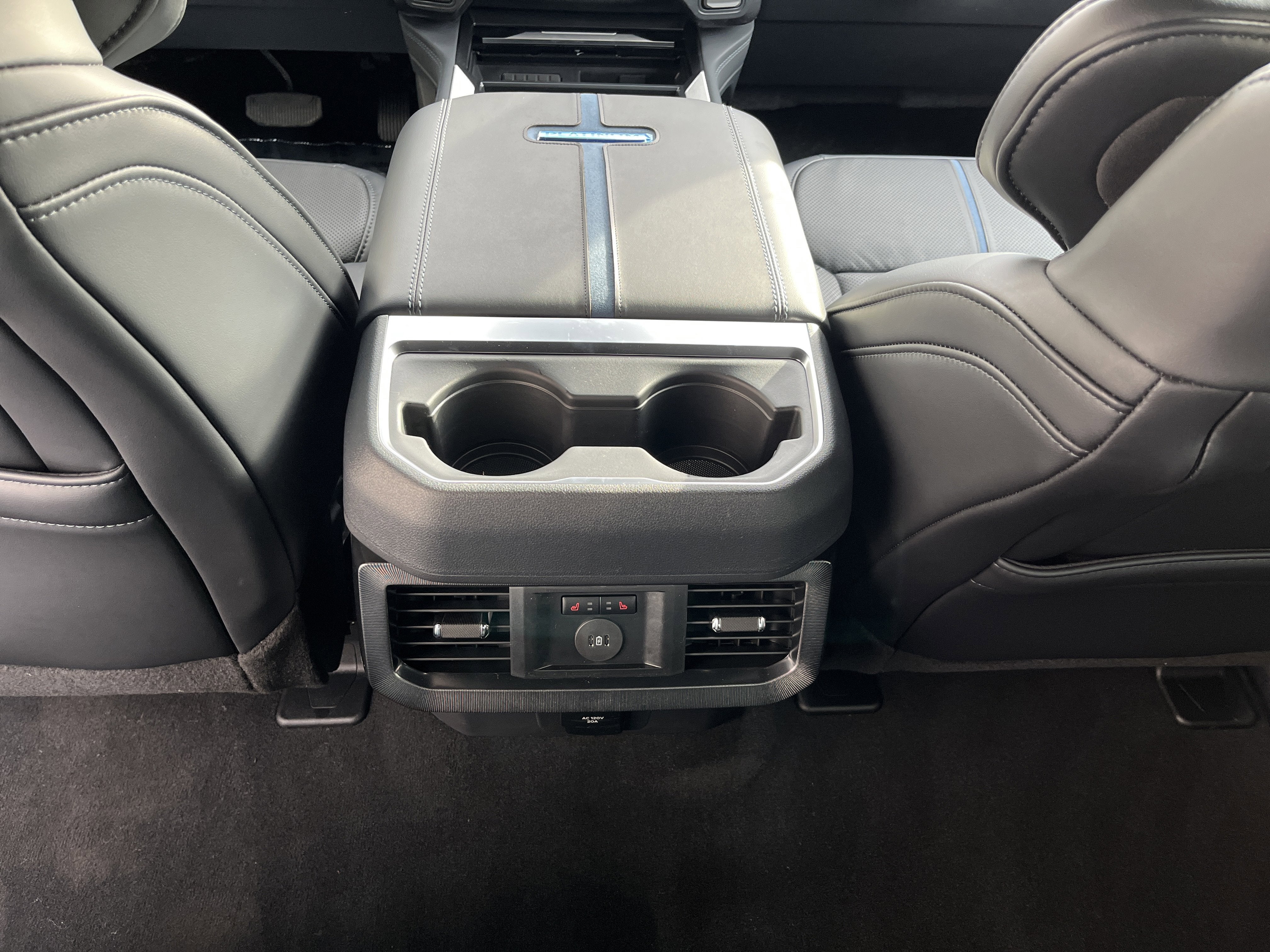 2026 Ford Super Duty F-450 DRW Platinum