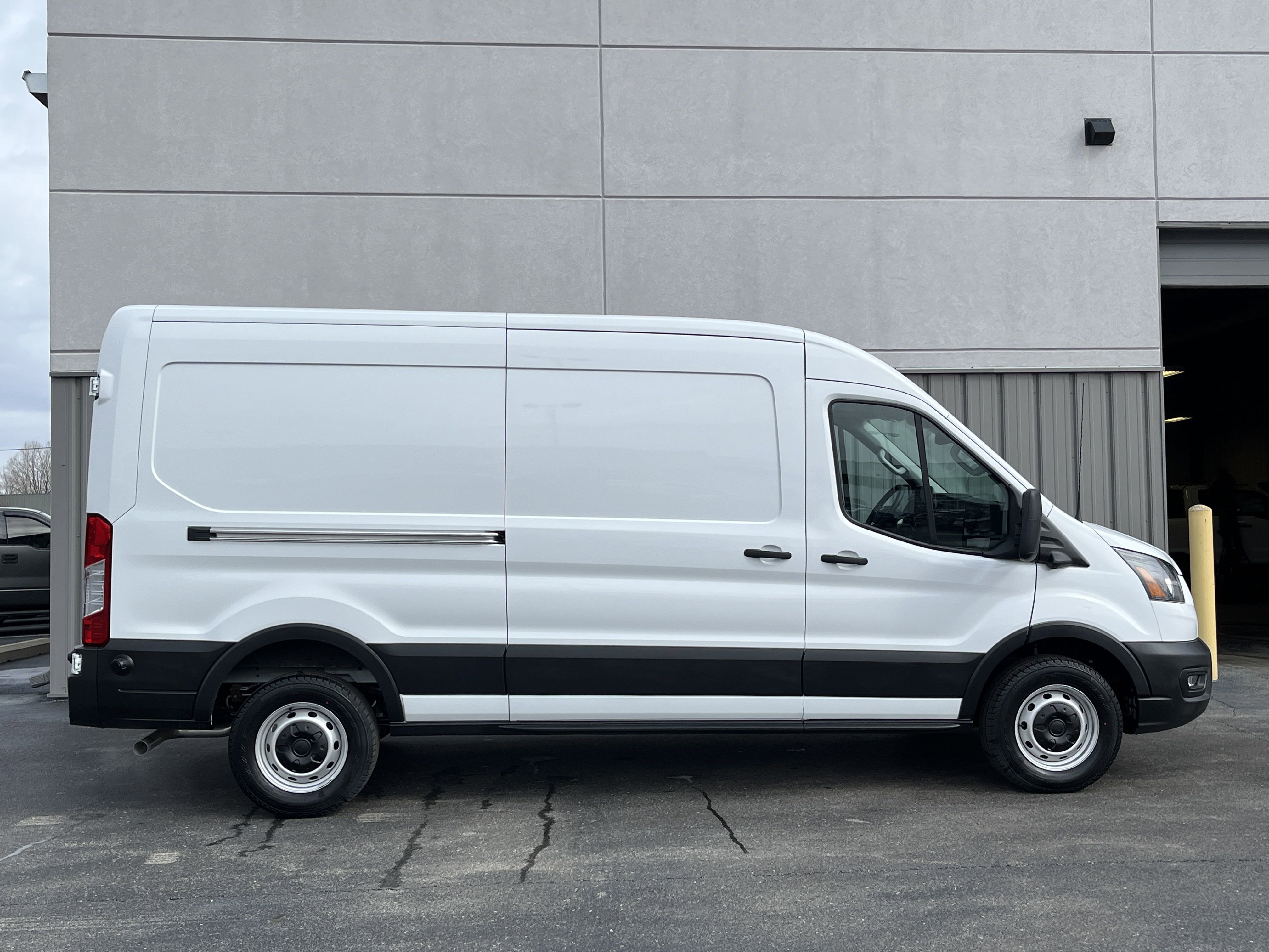 2025 Ford Transit Cargo Van Cargo Van