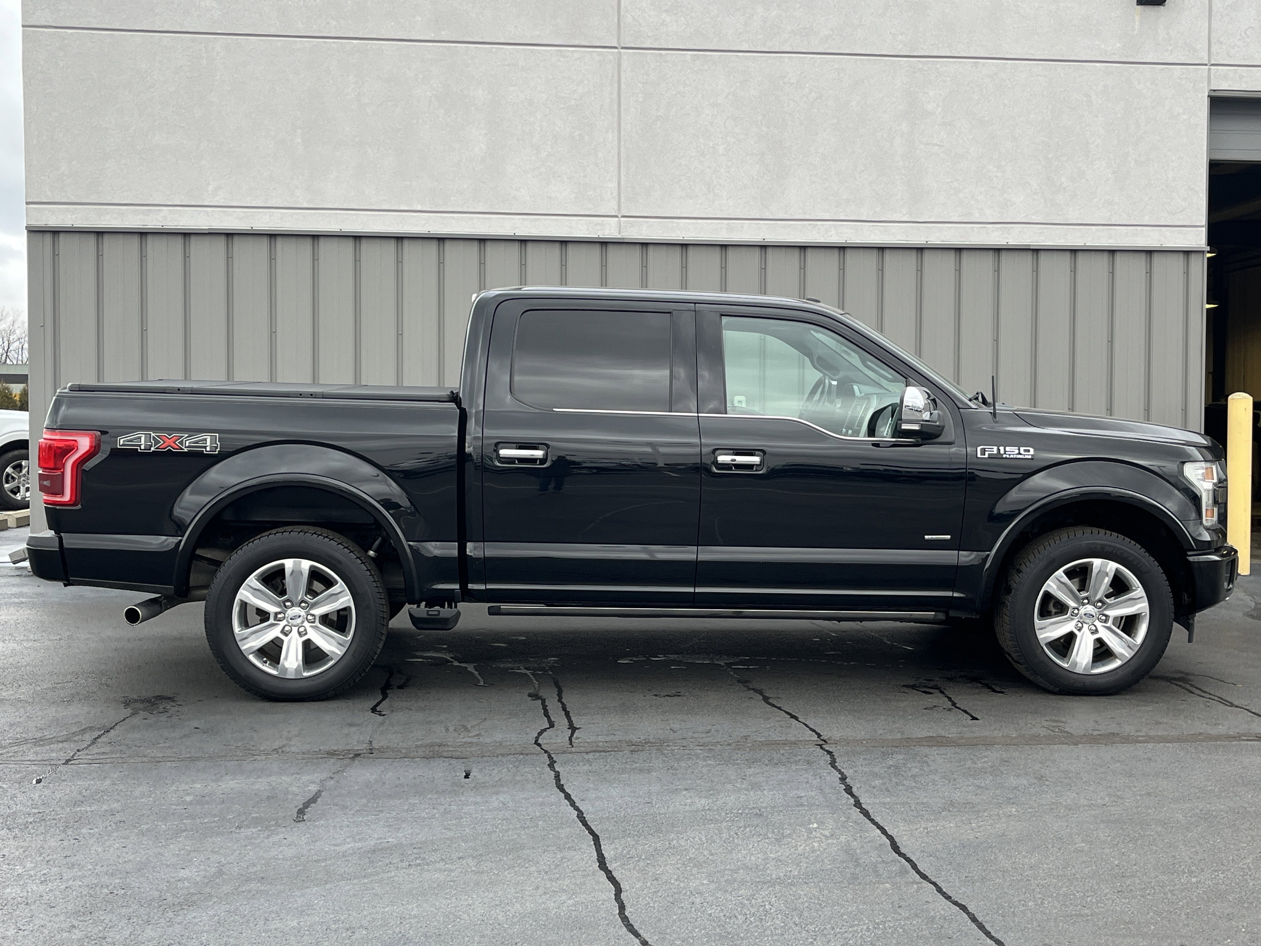 2017 Ford F-150 Platinum
