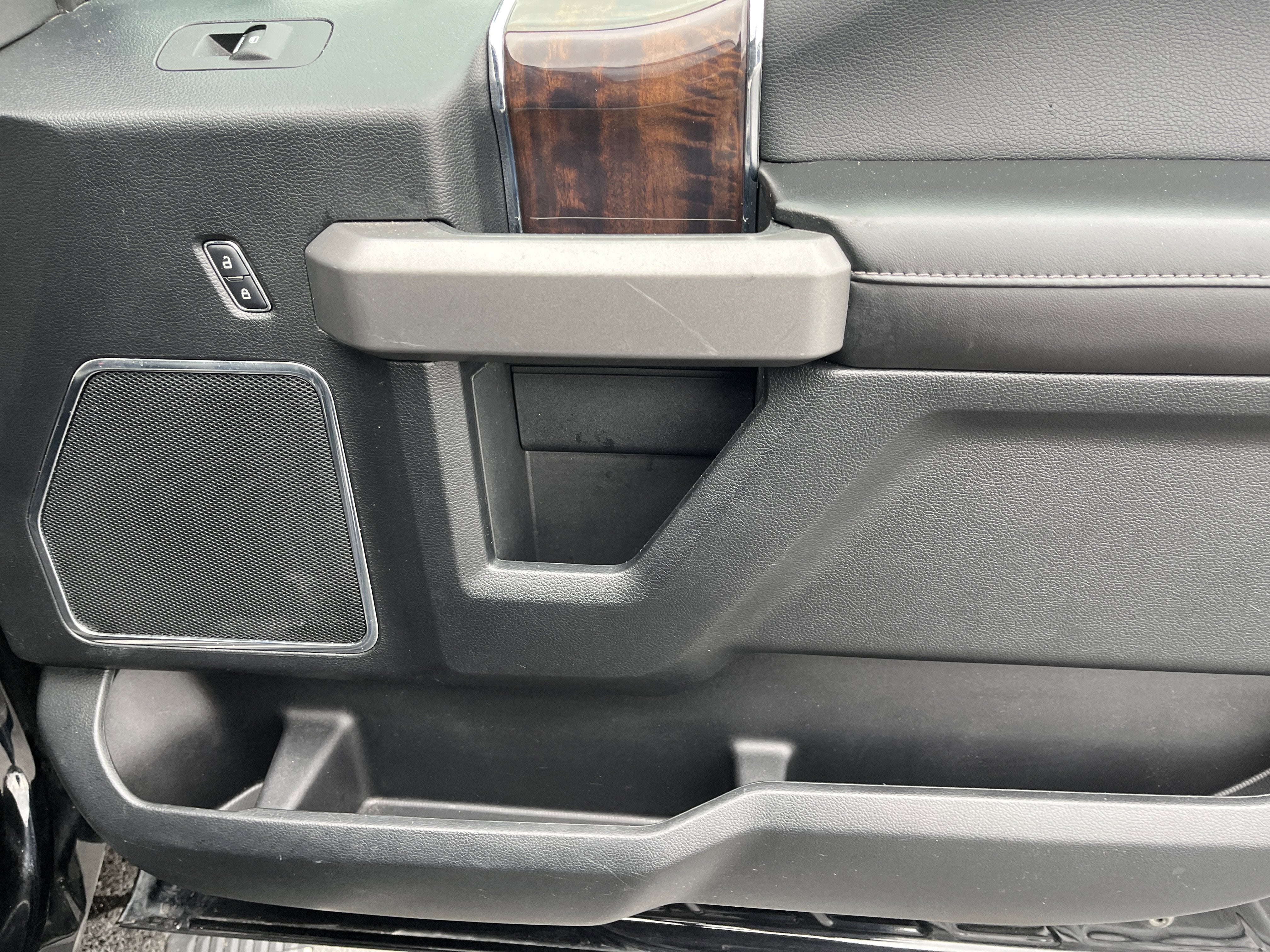 2017 Ford F-150 Platinum