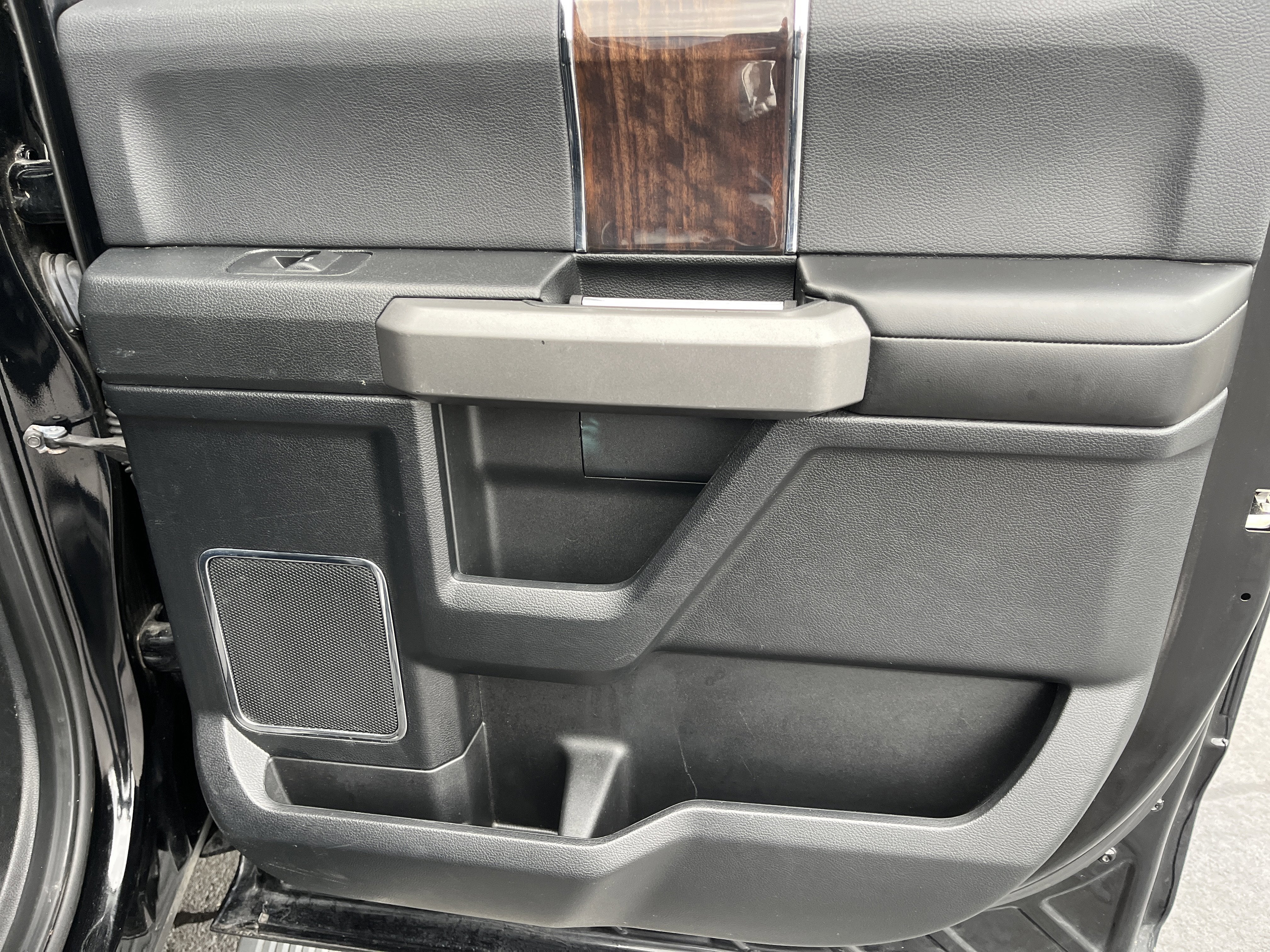 2017 Ford F-150 Platinum