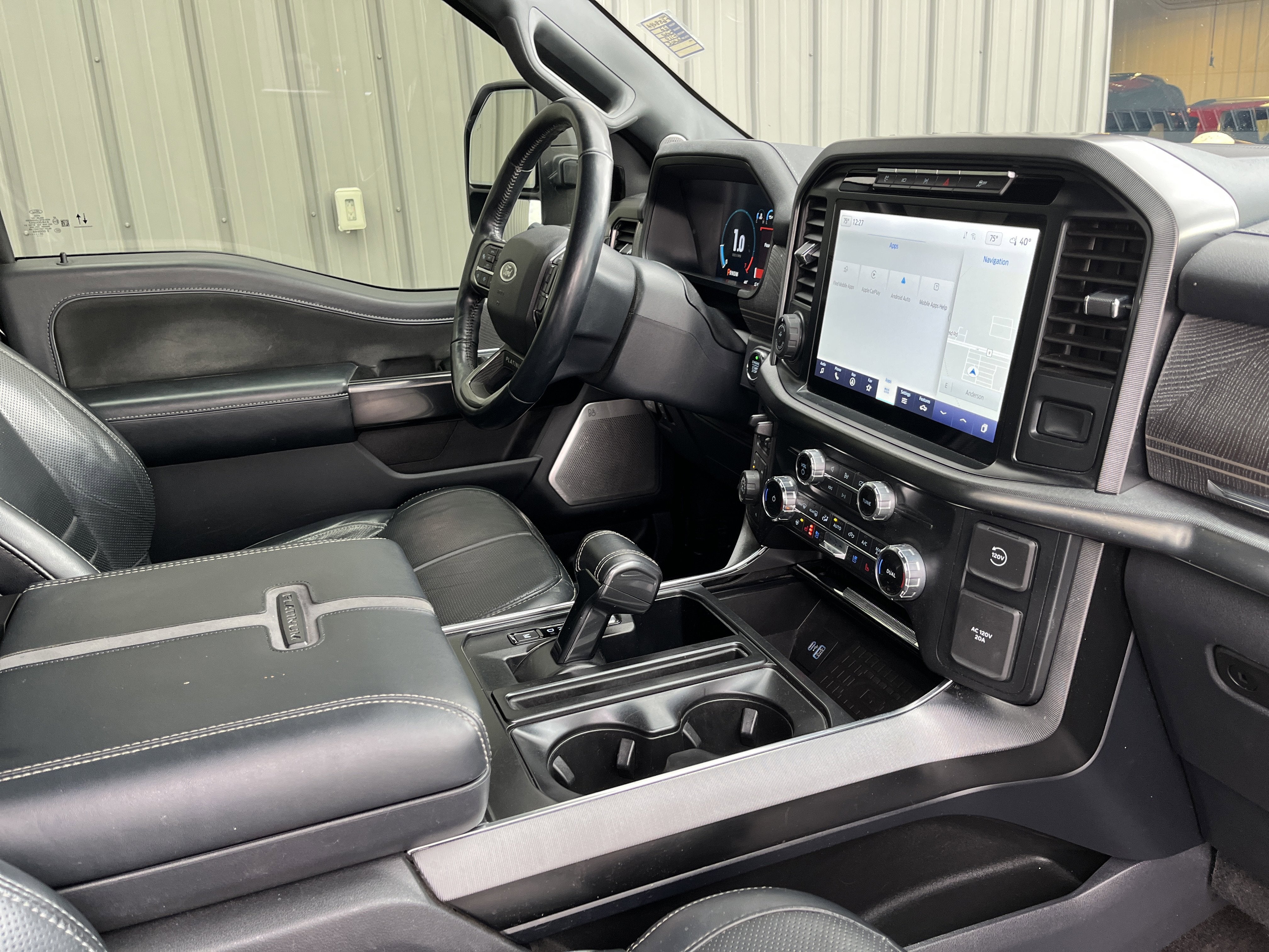 2022 Ford F-150 Platinum