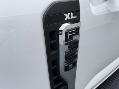 2026 Ford Super Duty F-350 SRW XL