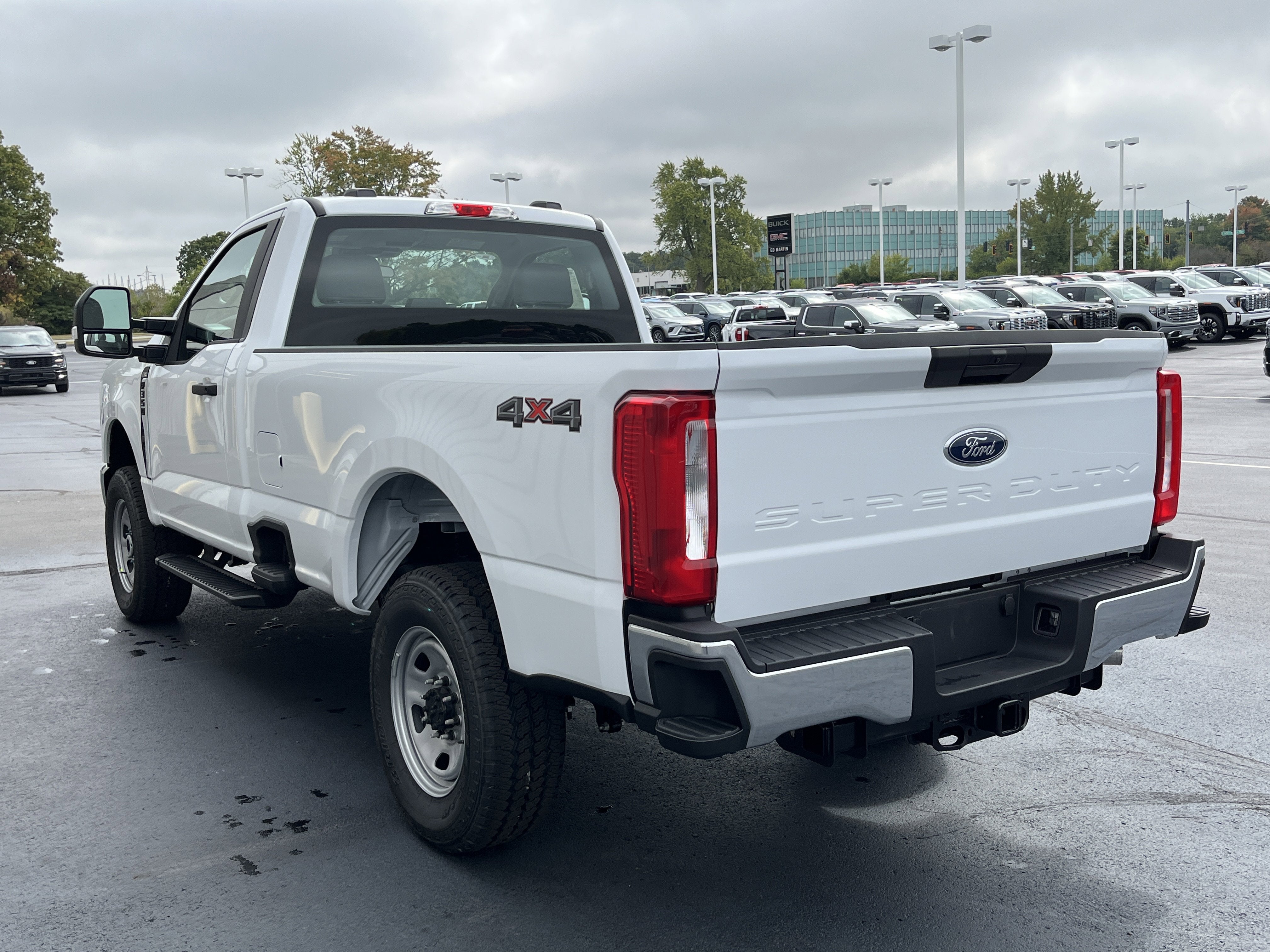 2026 Ford Super Duty F-350 SRW XL