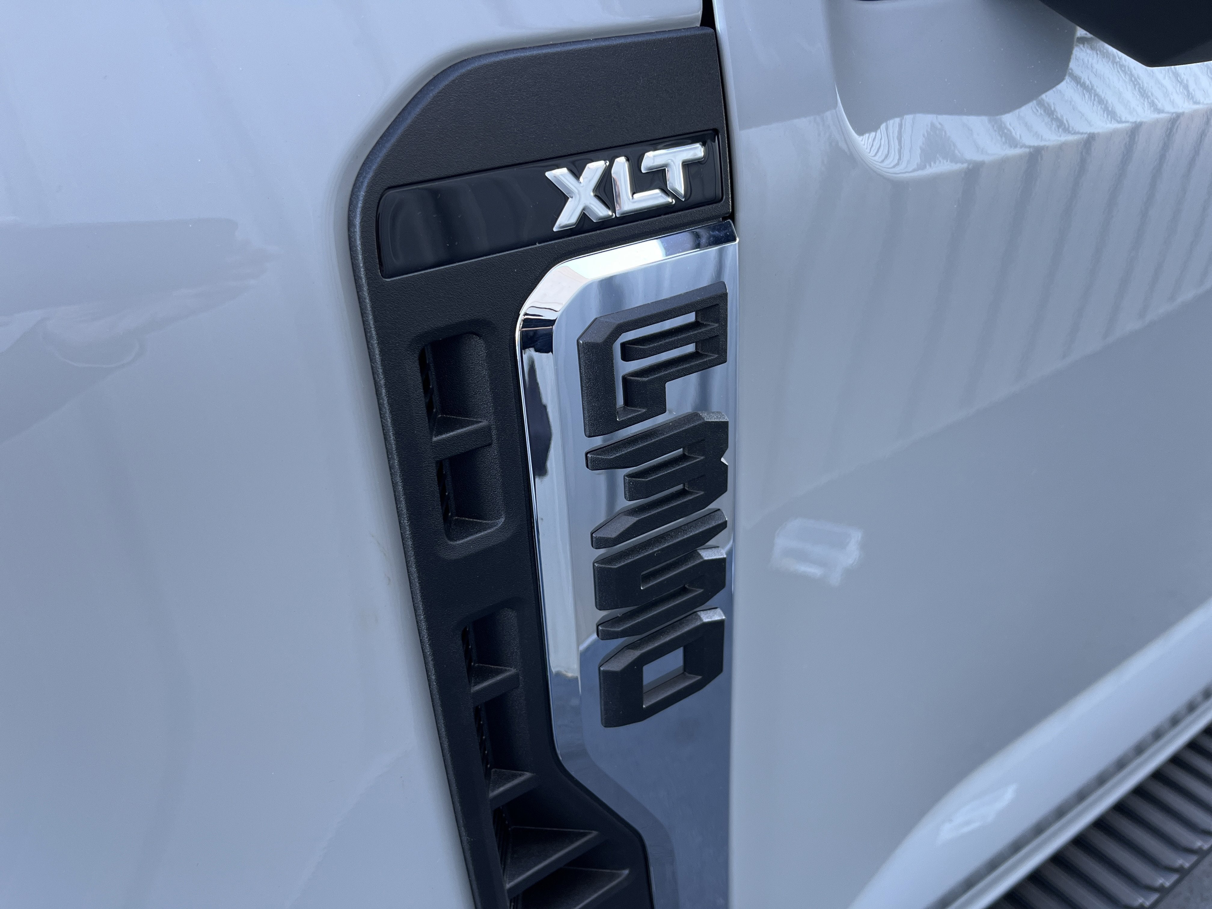 2026 Ford Super Duty F-350 SRW XLT