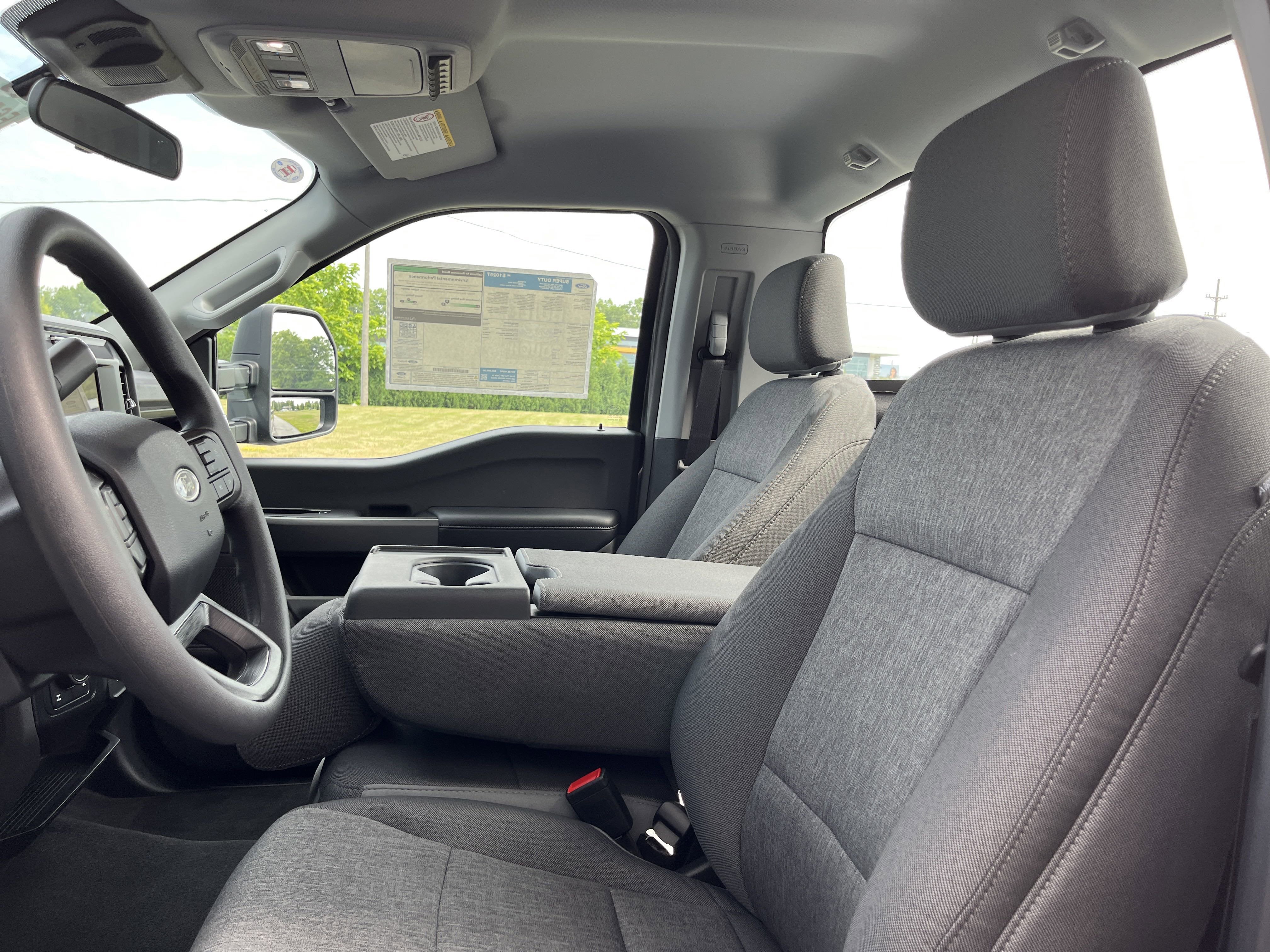 2025 Ford Super Duty F-350 SRW XL