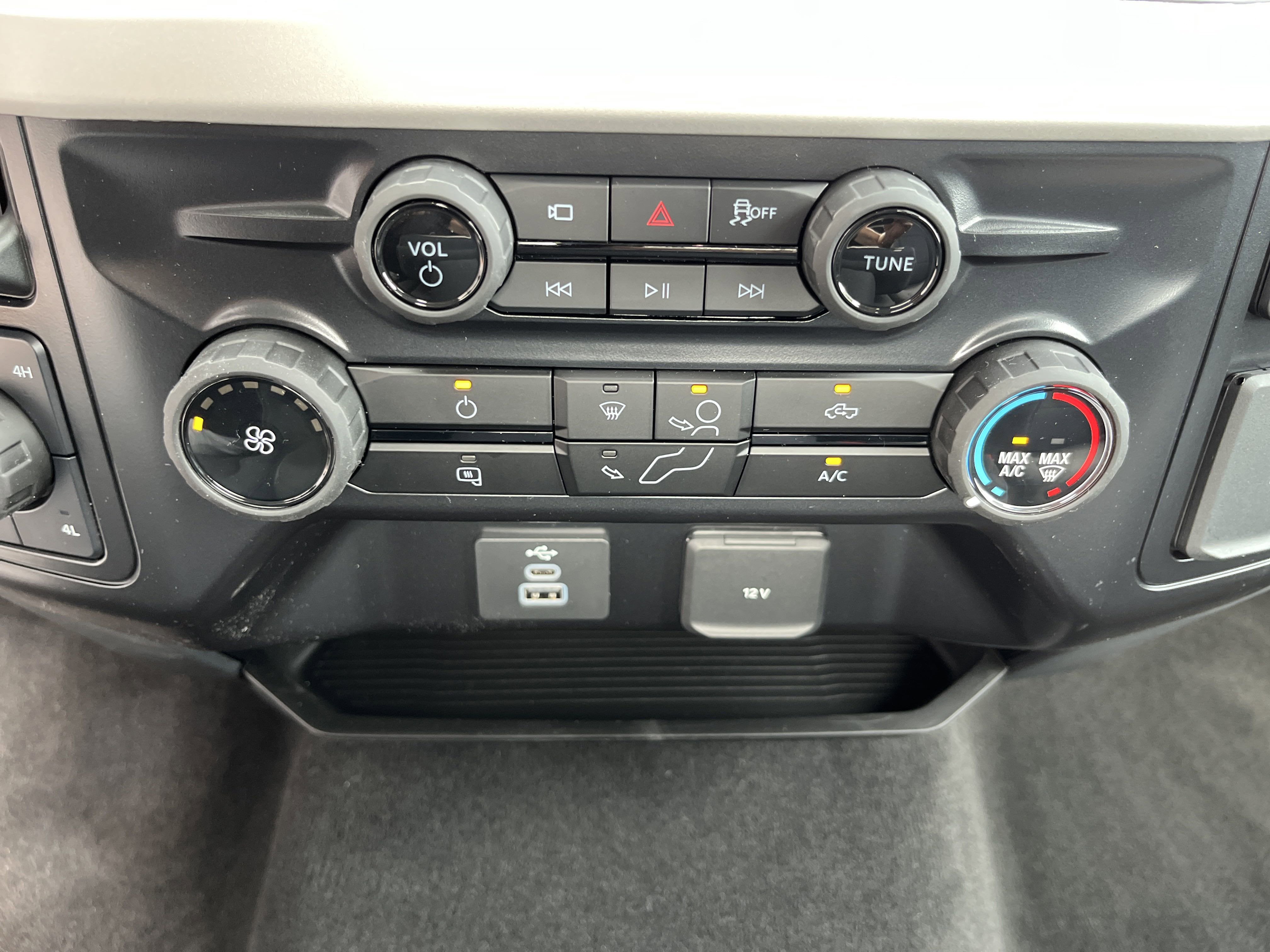 2025 Ford Super Duty F-350 SRW XL