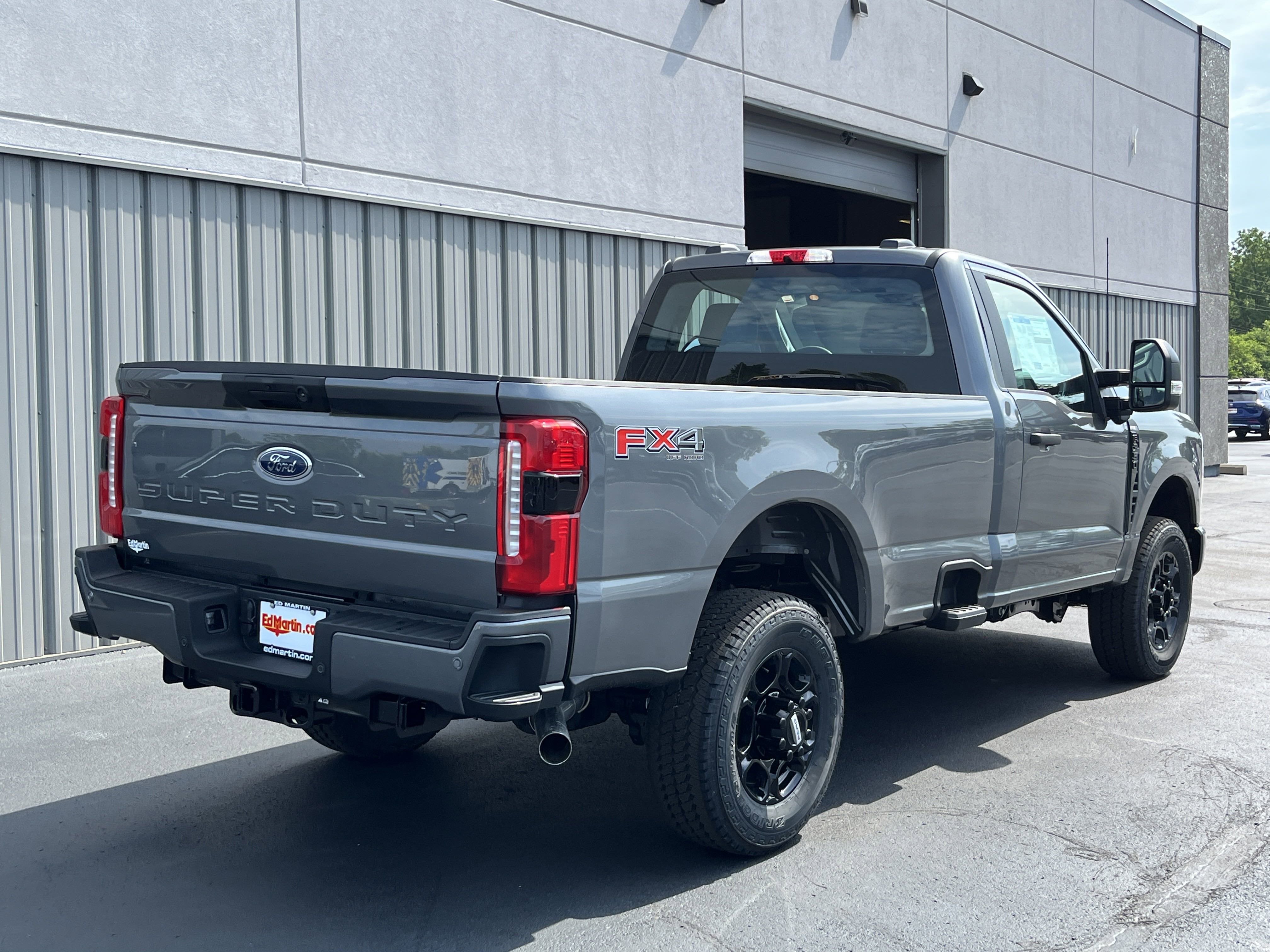 2025 Ford Super Duty F-350 SRW XL