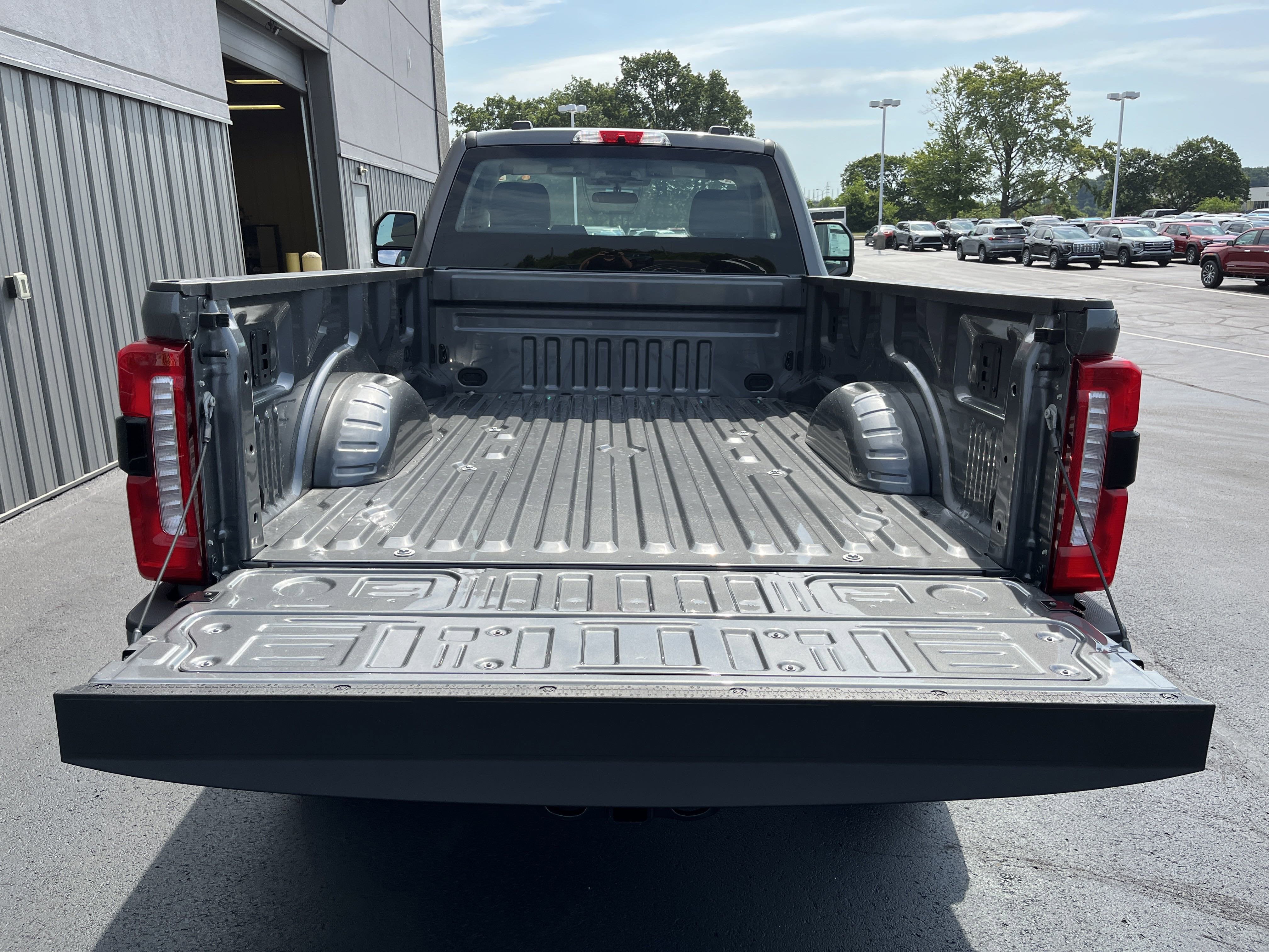 2025 Ford Super Duty F-350 SRW XL