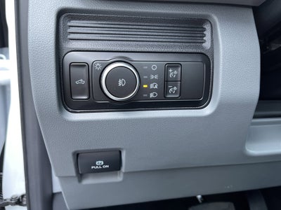 2025 Ford Super Duty F-350 SRW XL